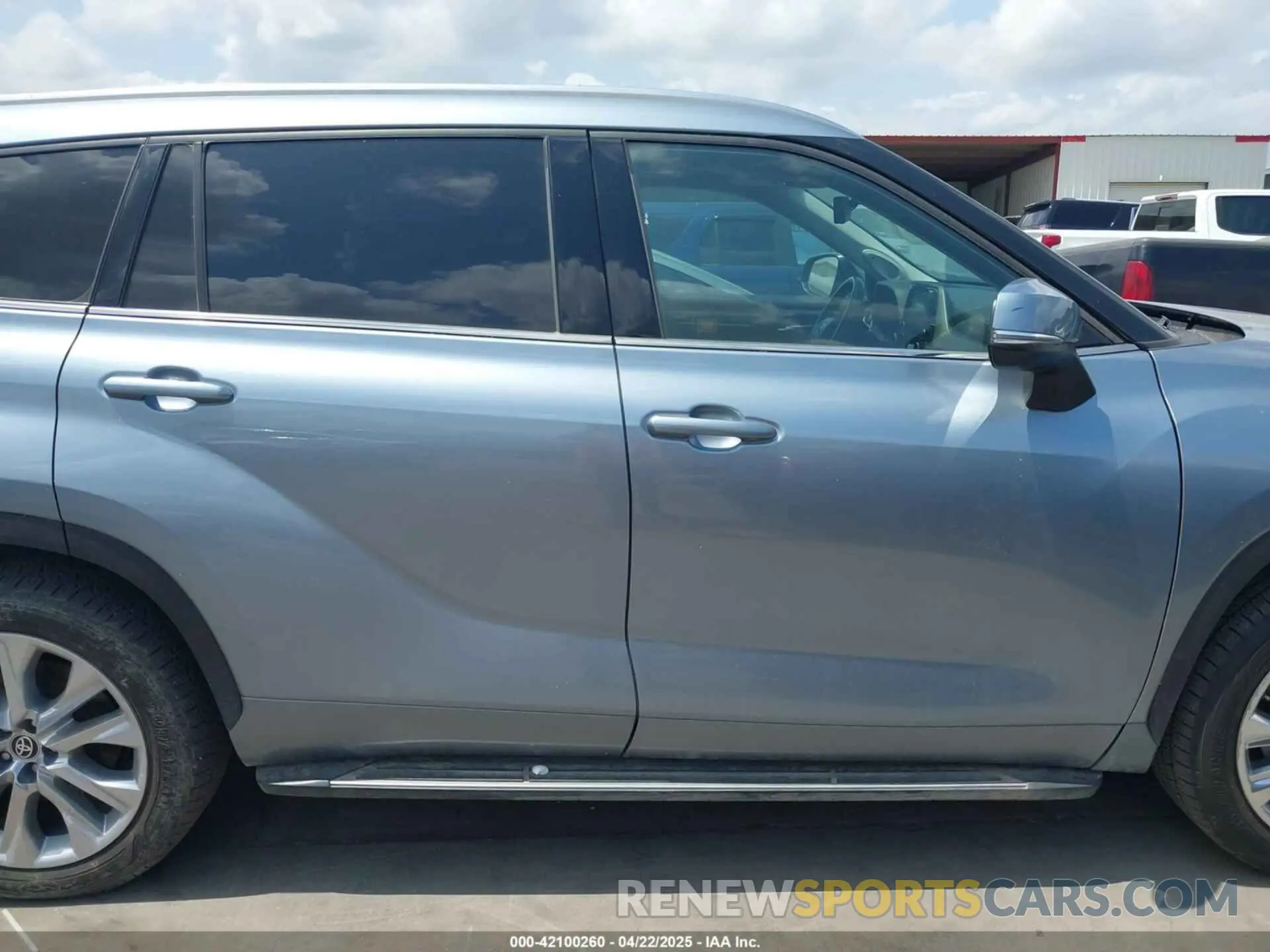 13 Photograph of a damaged car 5TDYZRAH7LS027649 TOYOTA HIGHLANDER 2020
