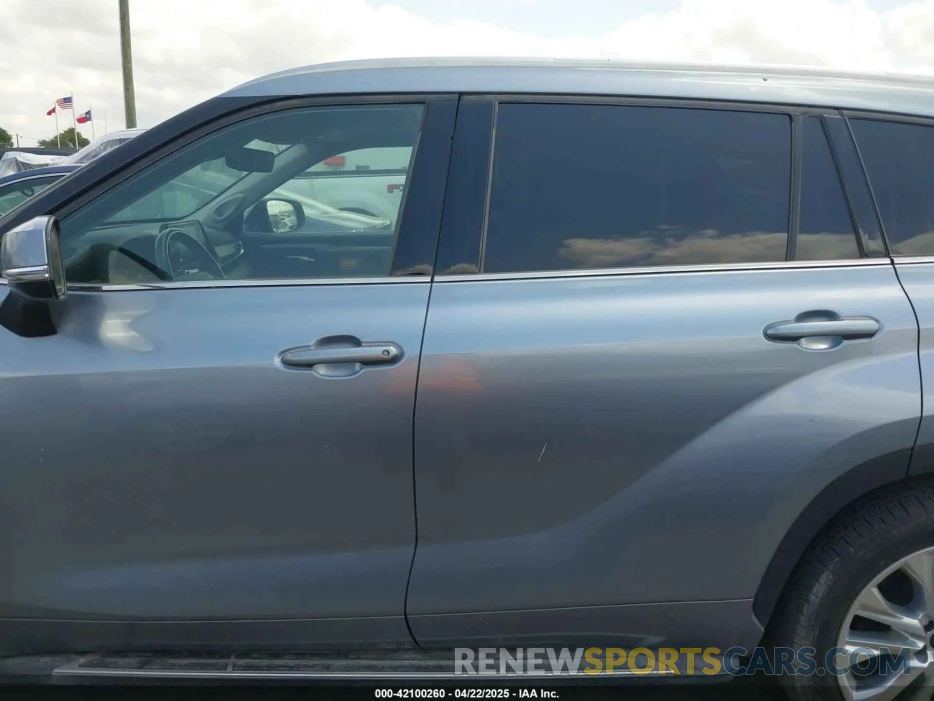 14 Photograph of a damaged car 5TDYZRAH7LS027649 TOYOTA HIGHLANDER 2020