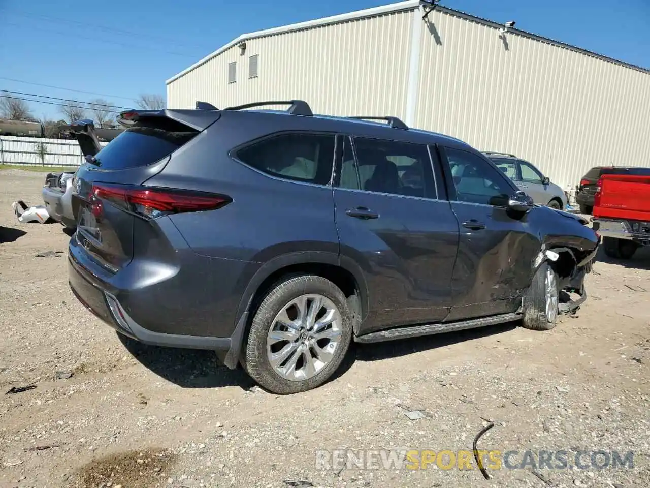 3 Photograph of a damaged car 5TDYZRAH8LS017910 TOYOTA HIGHLANDER 2020