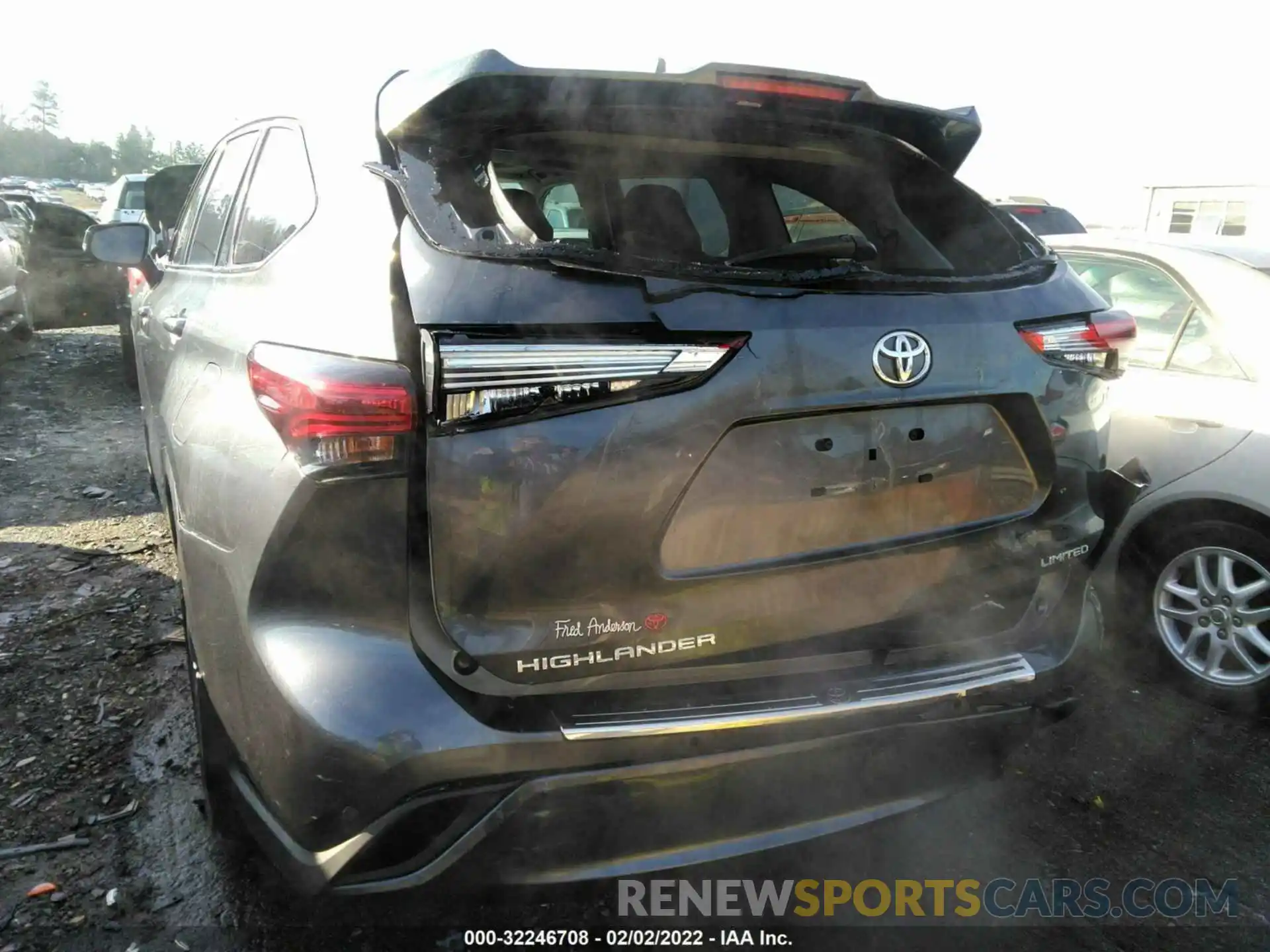 6 Photograph of a damaged car 5TDYZRAH8LS024694 TOYOTA HIGHLANDER 2020