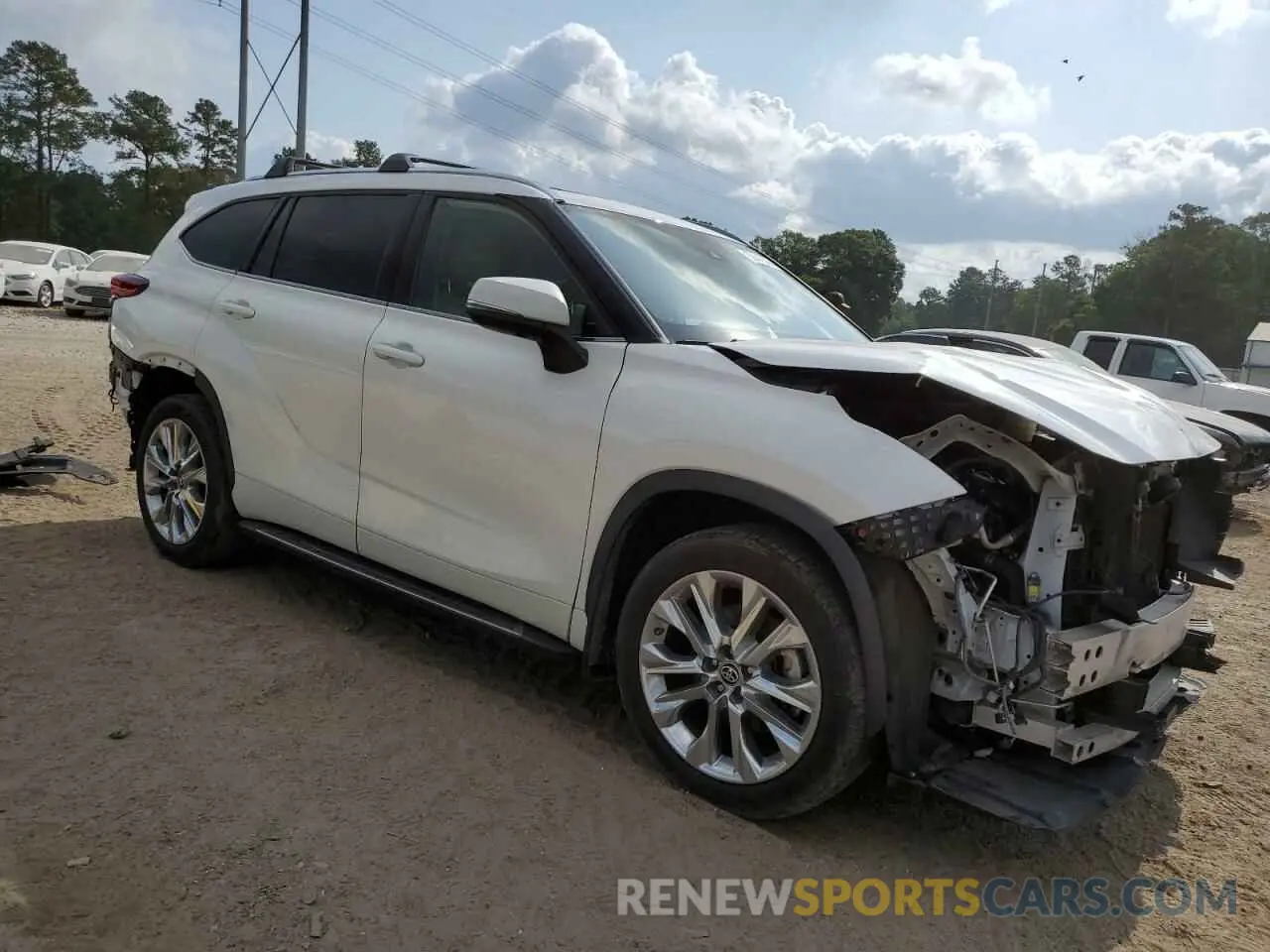 4 Photograph of a damaged car 5TDYZRAH8LS029944 TOYOTA HIGHLANDER 2020