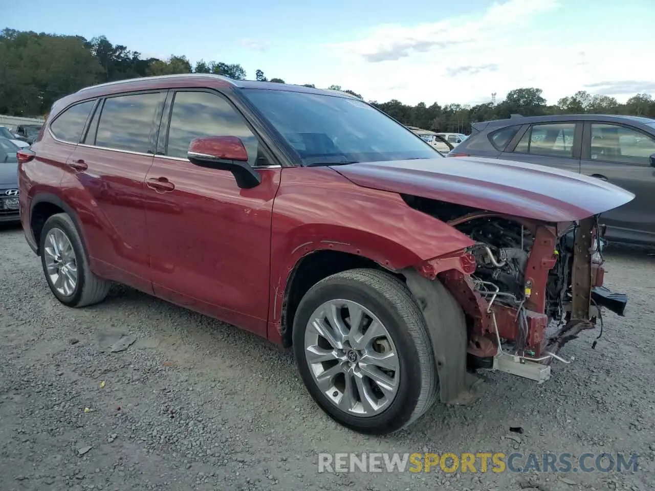 4 Photograph of a damaged car 5TDYZRAH9LS008214 TOYOTA HIGHLANDER 2020