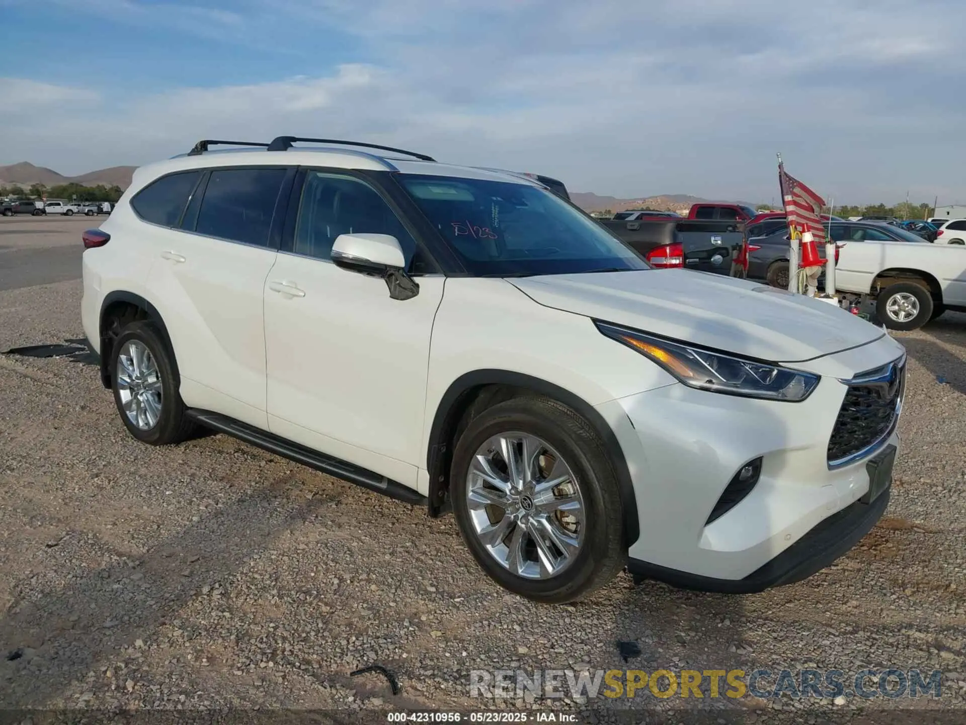 1 Photograph of a damaged car 5TDYZRAH9LS029483 TOYOTA HIGHLANDER 2020