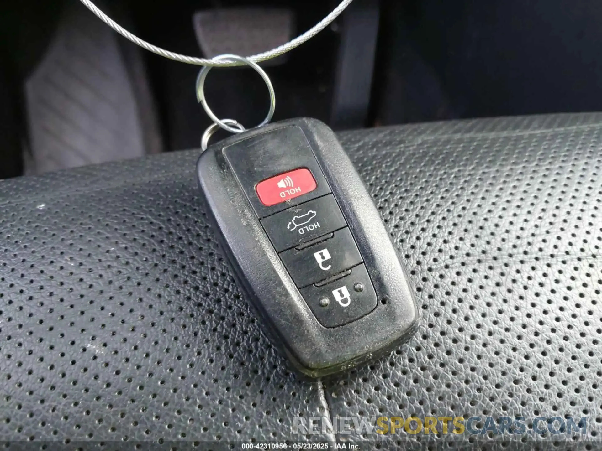 11 Photograph of a damaged car 5TDYZRAH9LS029483 TOYOTA HIGHLANDER 2020