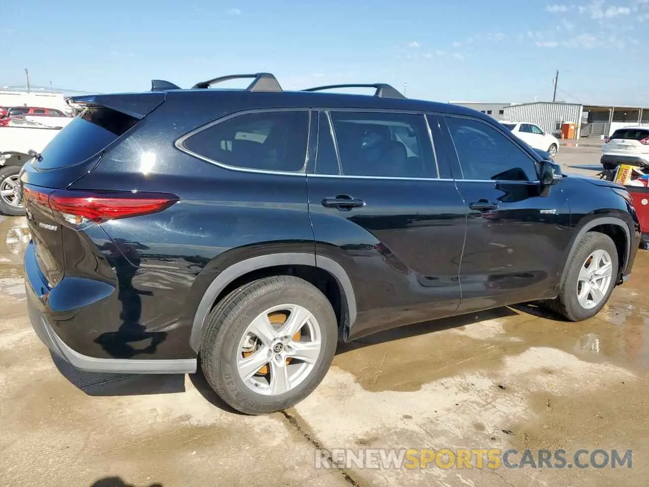 3 Photograph of a damaged car 5TDZARAH0LS501159 TOYOTA HIGHLANDER 2020