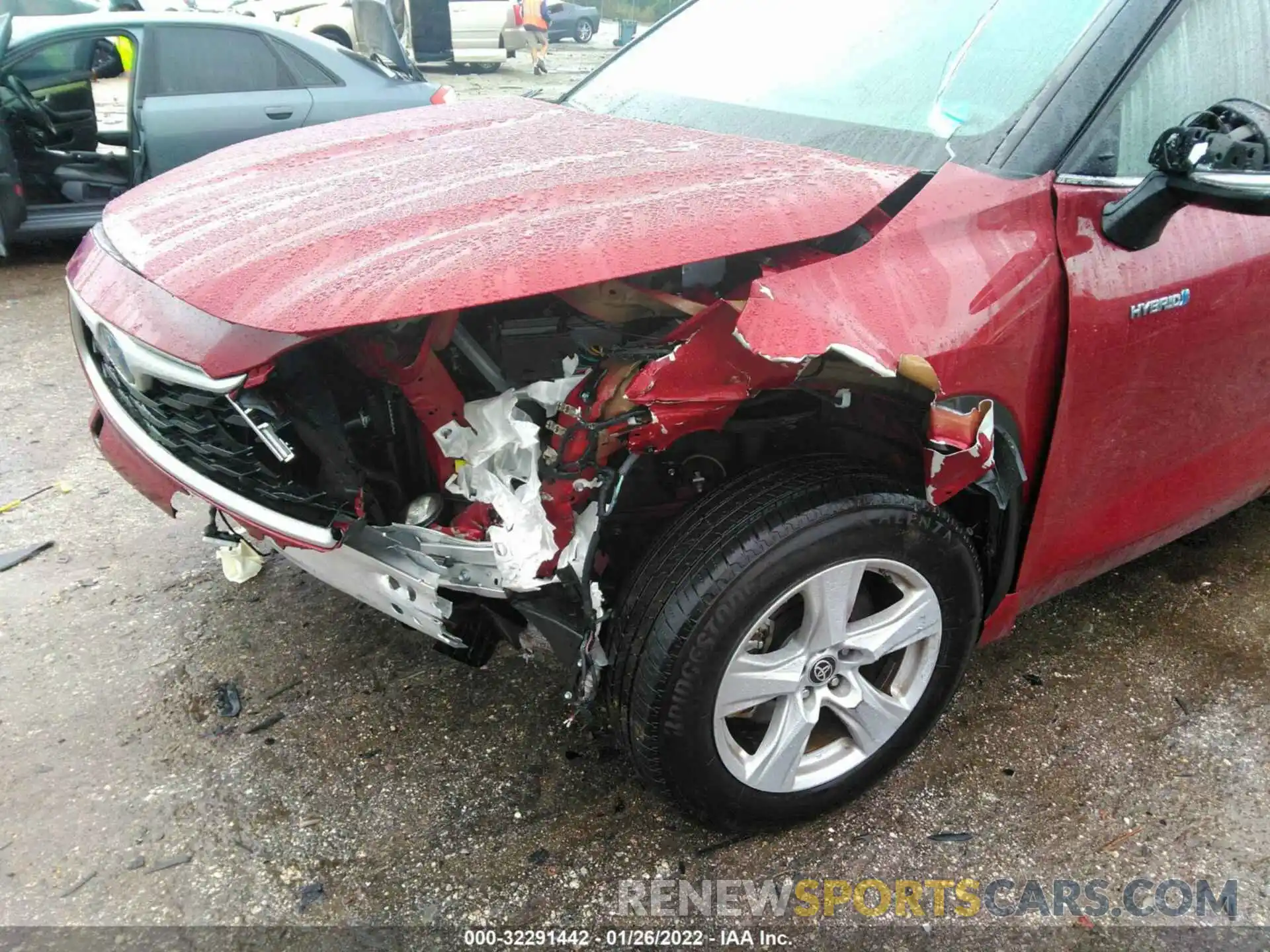 6 Photograph of a damaged car 5TDZARAH4LS501147 TOYOTA HIGHLANDER 2020