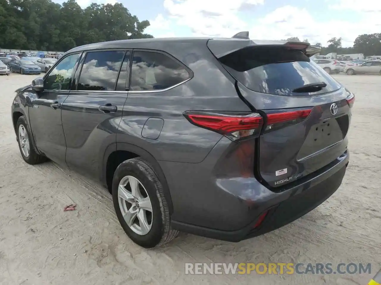 3 Photograph of a damaged car 5TDZARAH4LS501858 TOYOTA HIGHLANDER 2020