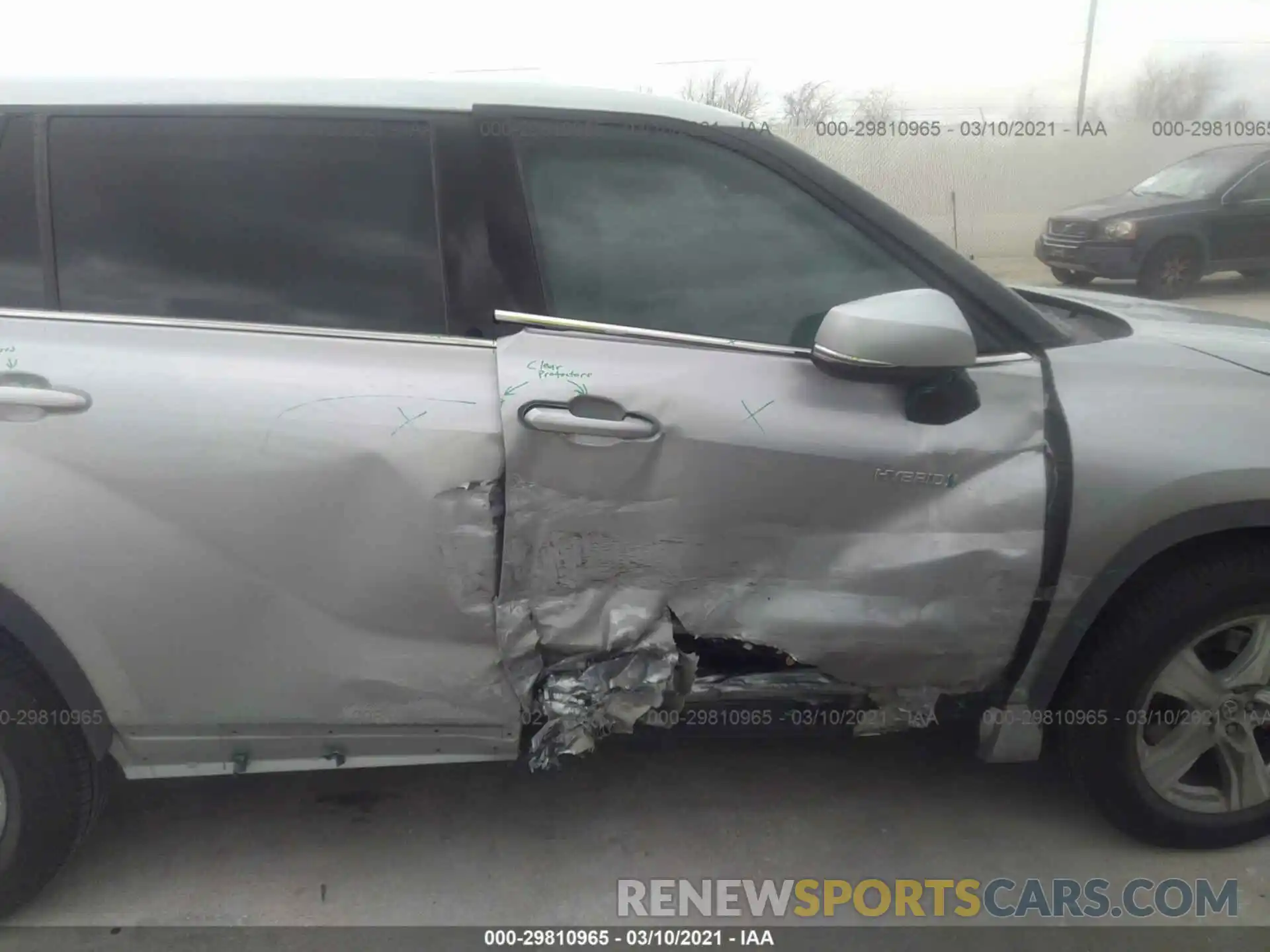 6 Photograph of a damaged car 5TDZARAH5LS000705 TOYOTA HIGHLANDER 2020