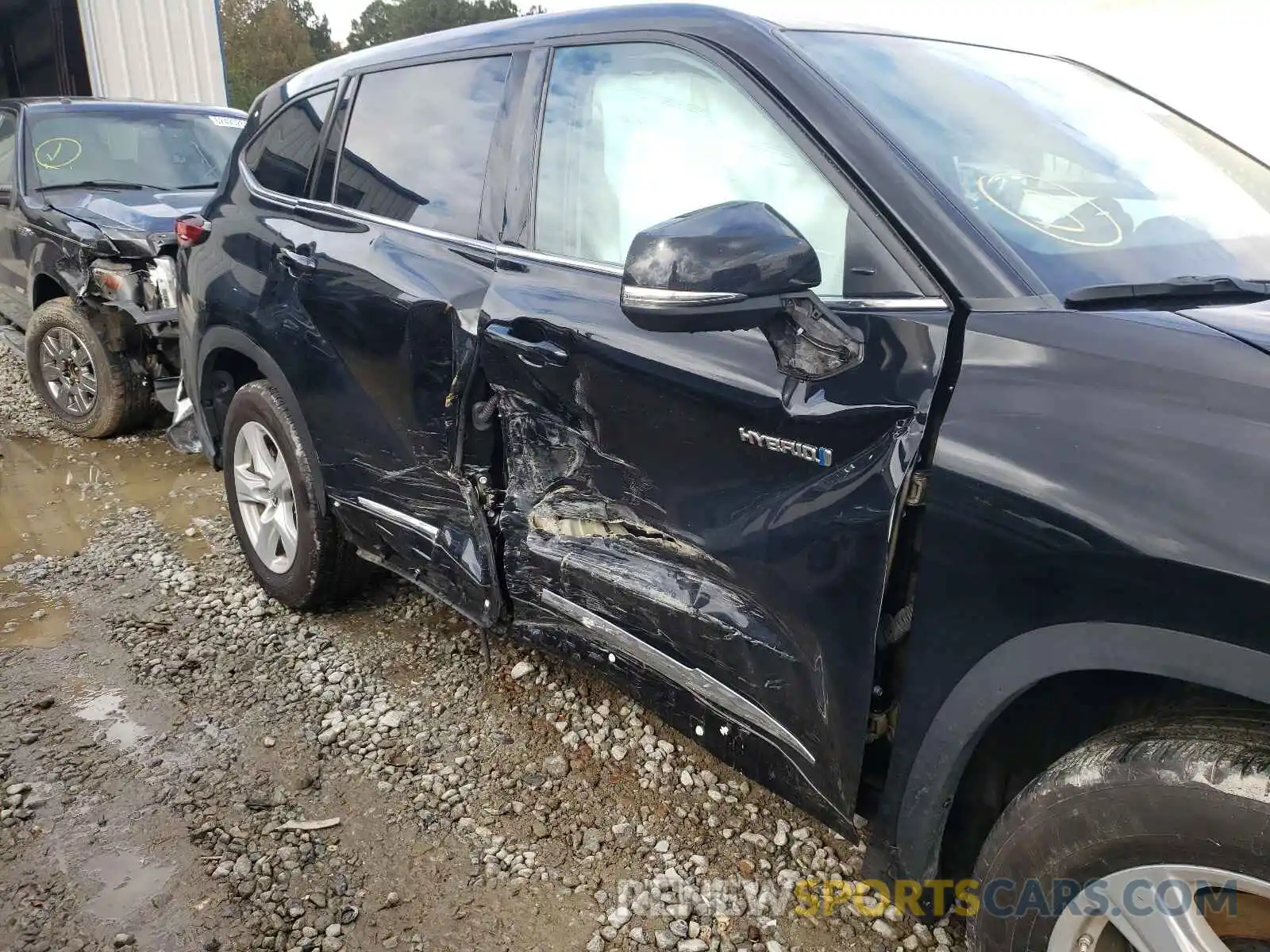 9 Photograph of a damaged car 5TDZARAH9LS500897 TOYOTA HIGHLANDER 2020