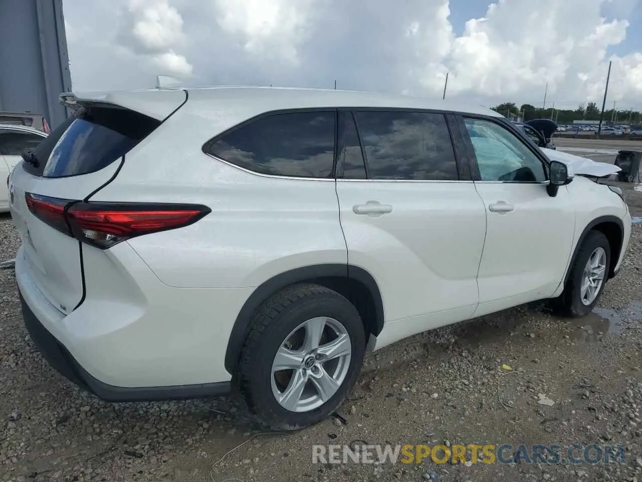 3 Photograph of a damaged car 5TDZZRAH2LS510230 TOYOTA HIGHLANDER 2020