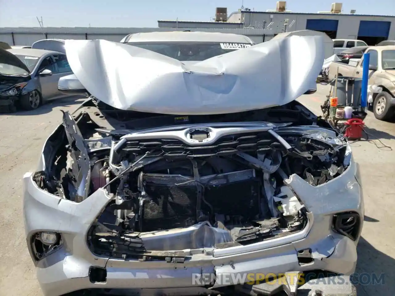 9 Photograph of a damaged car 5TDZZRAH3LS009377 TOYOTA HIGHLANDER 2020