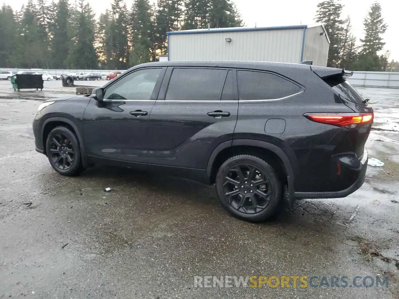 2 Photograph of a damaged car 5TDZZRAH3LS009797 TOYOTA HIGHLANDER 2020
