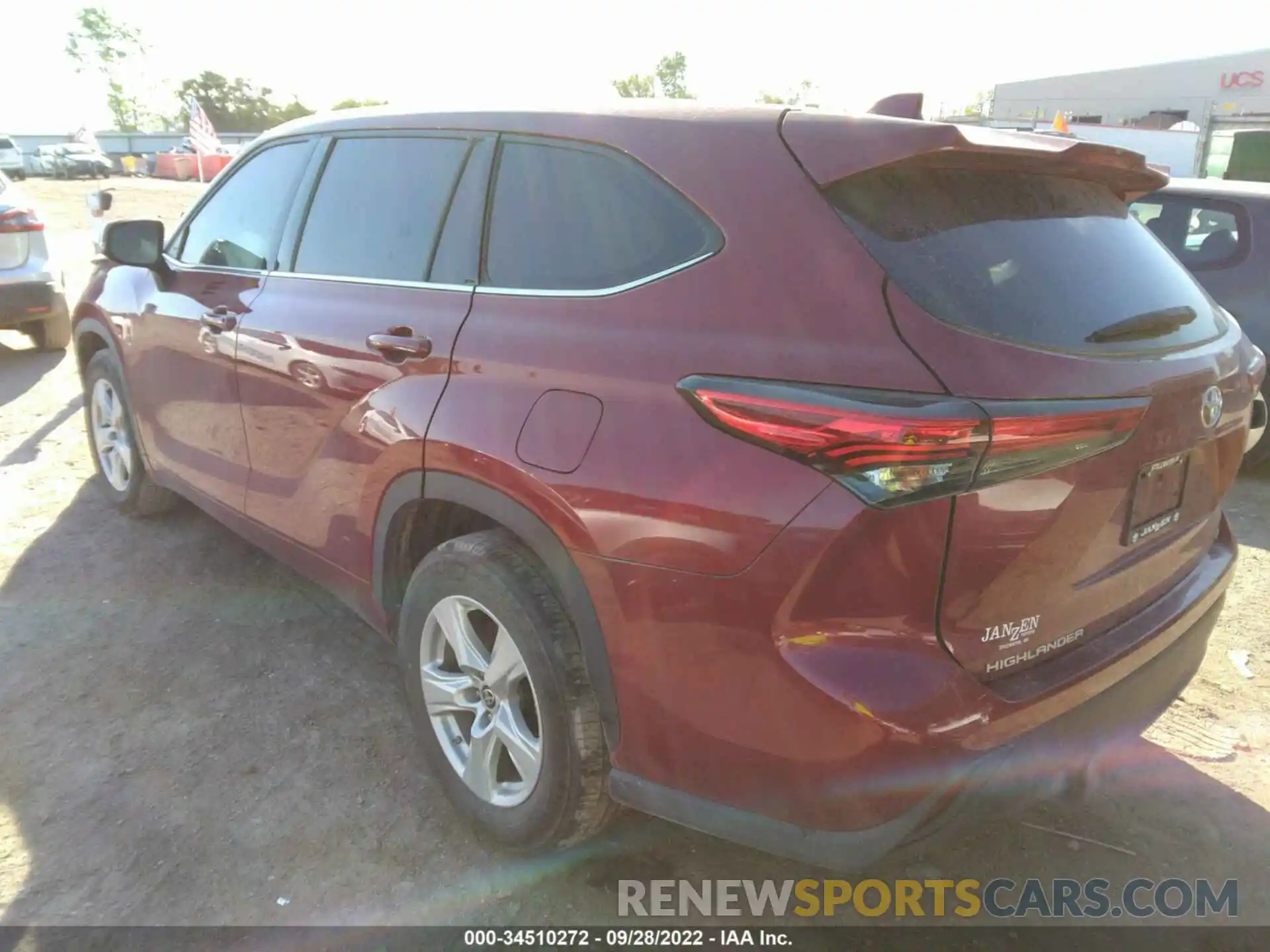 3 Photograph of a damaged car 5TDZZRAH3LS012179 TOYOTA HIGHLANDER 2020