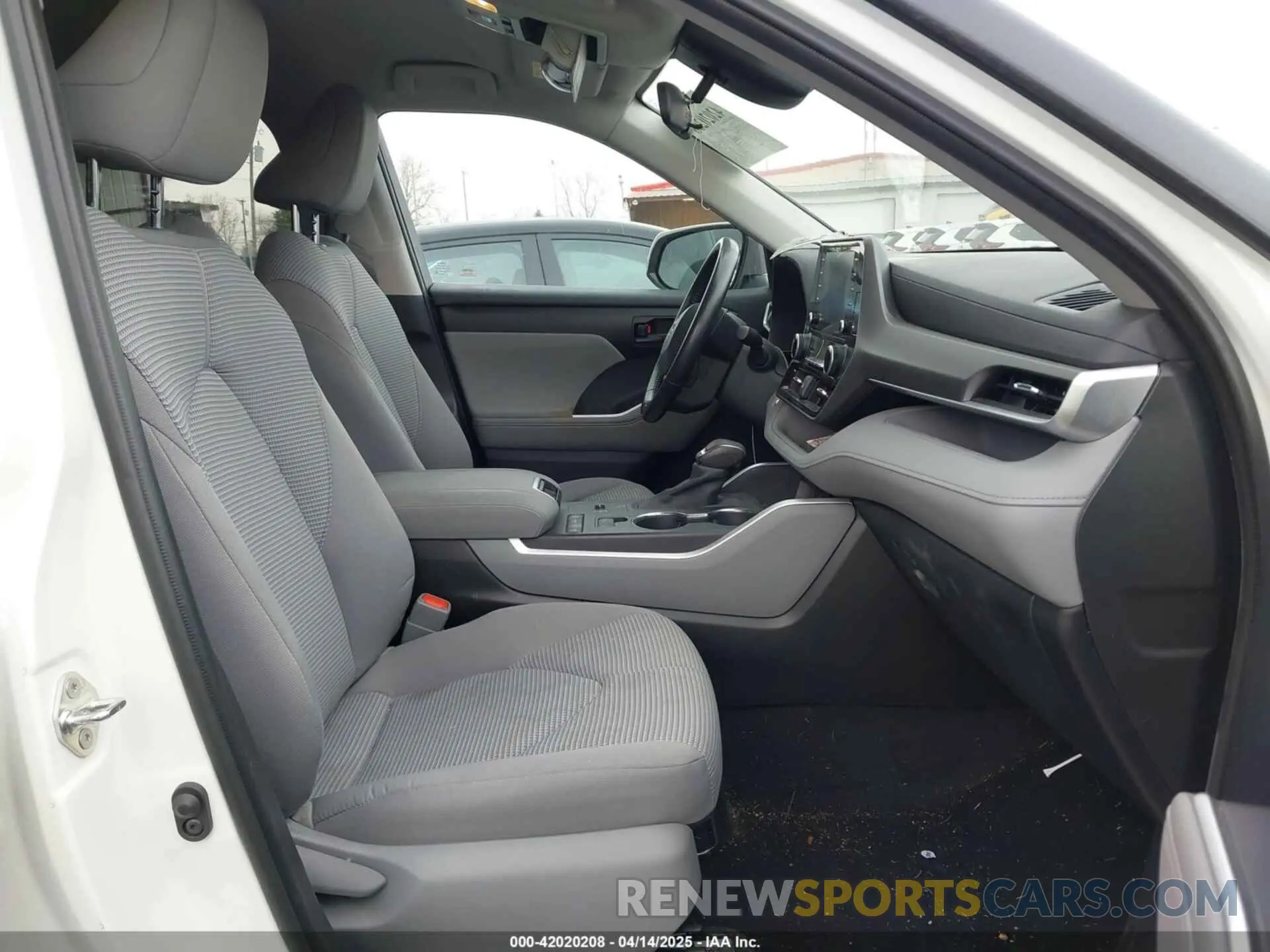 5 Photograph of a damaged car 5TDZZRAH3LS020153 TOYOTA HIGHLANDER 2020