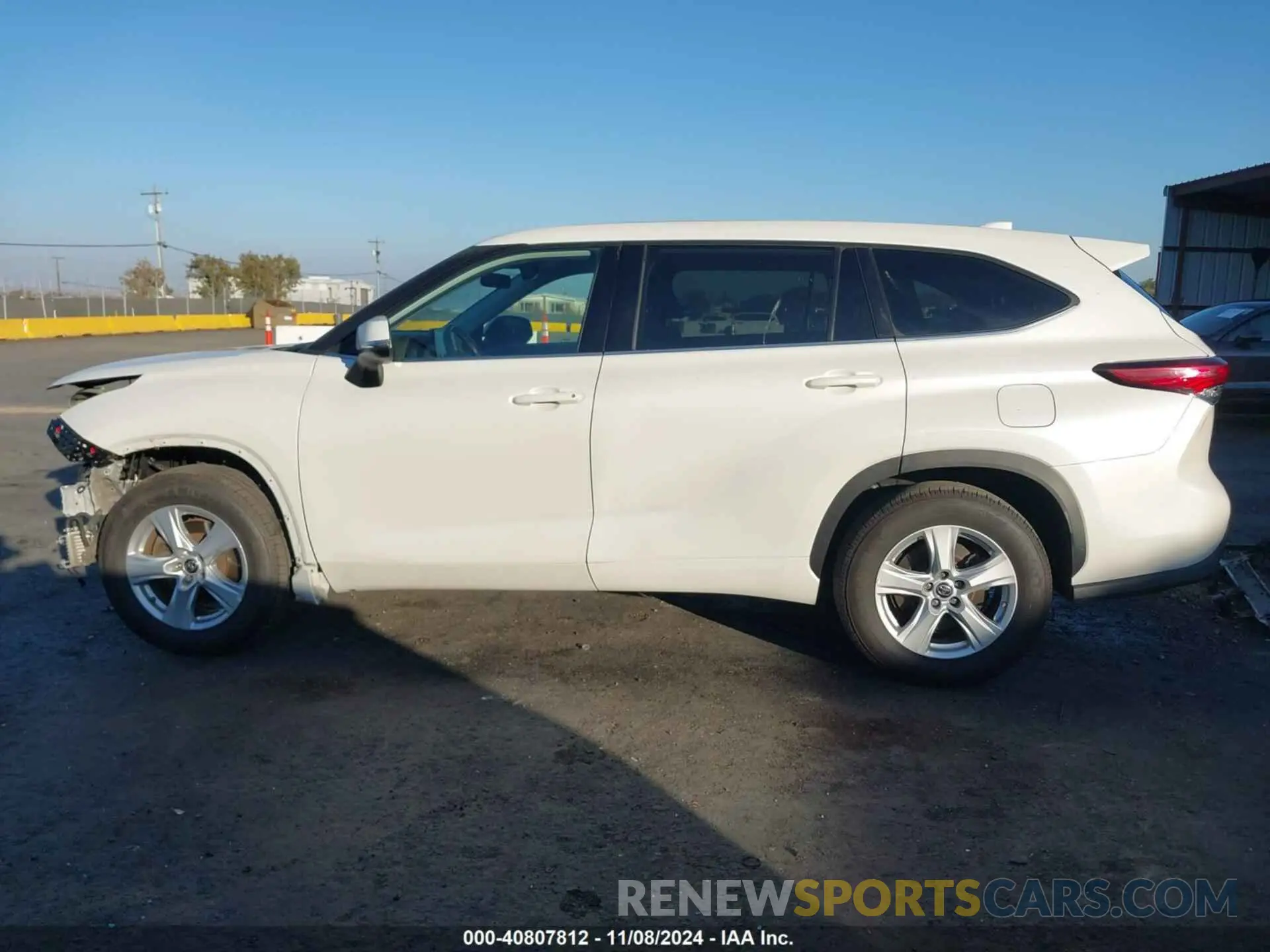 15 Photograph of a damaged car 5TDZZRAH3LS508163 TOYOTA HIGHLANDER 2020