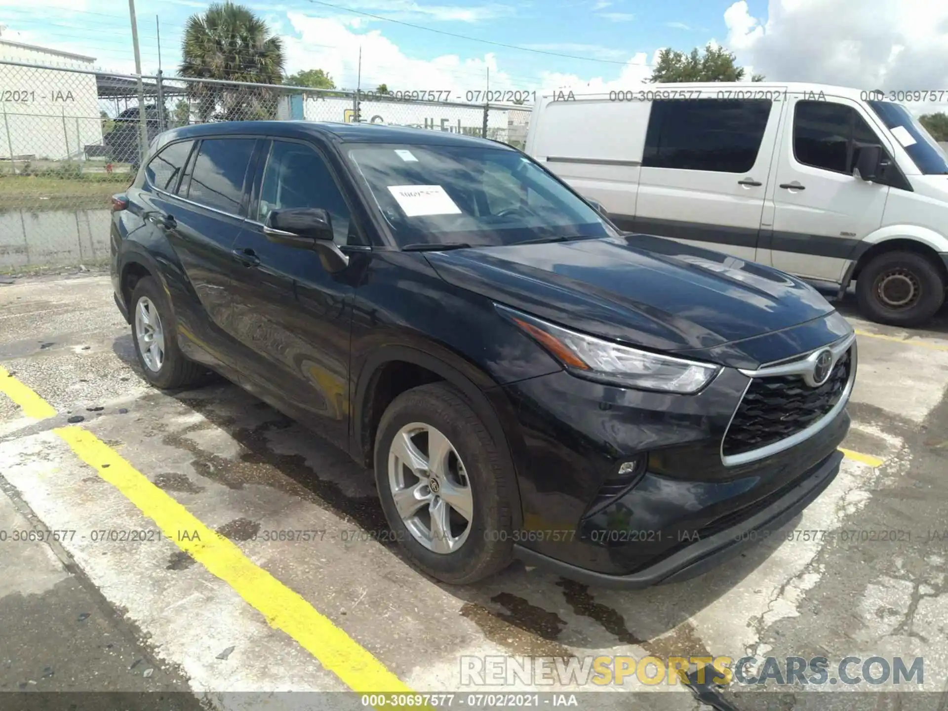 1 Photograph of a damaged car 5TDZZRAH5LS500064 TOYOTA HIGHLANDER 2020