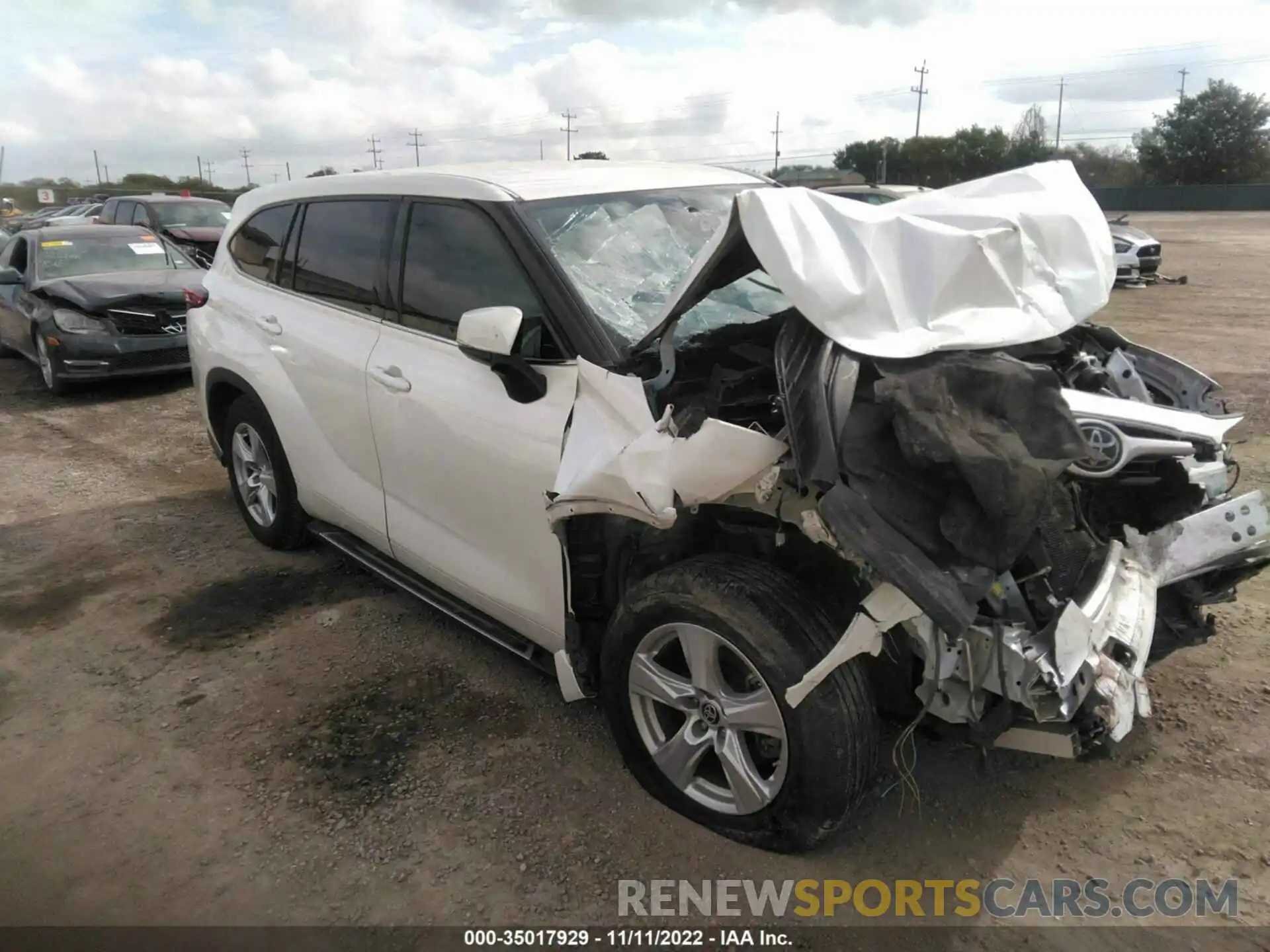 1 Photograph of a damaged car 5TDZZRAH6LS013259 TOYOTA HIGHLANDER 2020