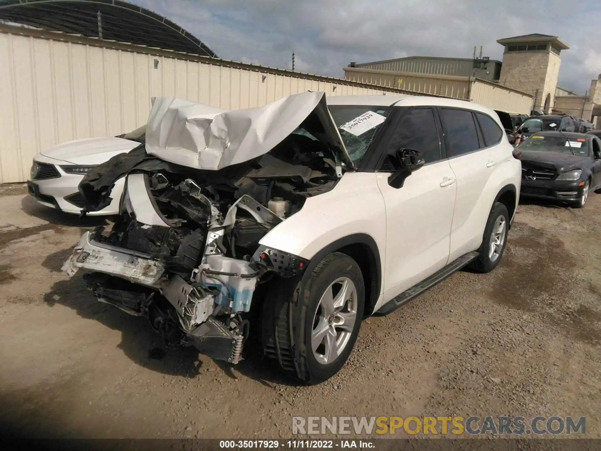 2 Photograph of a damaged car 5TDZZRAH6LS013259 TOYOTA HIGHLANDER 2020