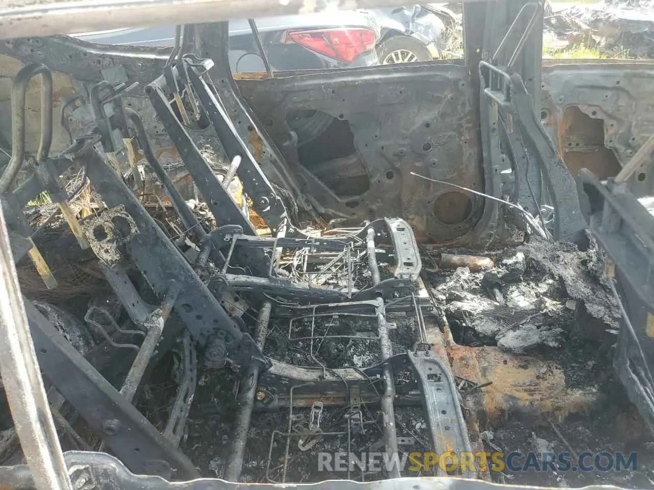 11 Photograph of a damaged car 5TDZZRAH6LS018347 TOYOTA HIGHLANDER 2020