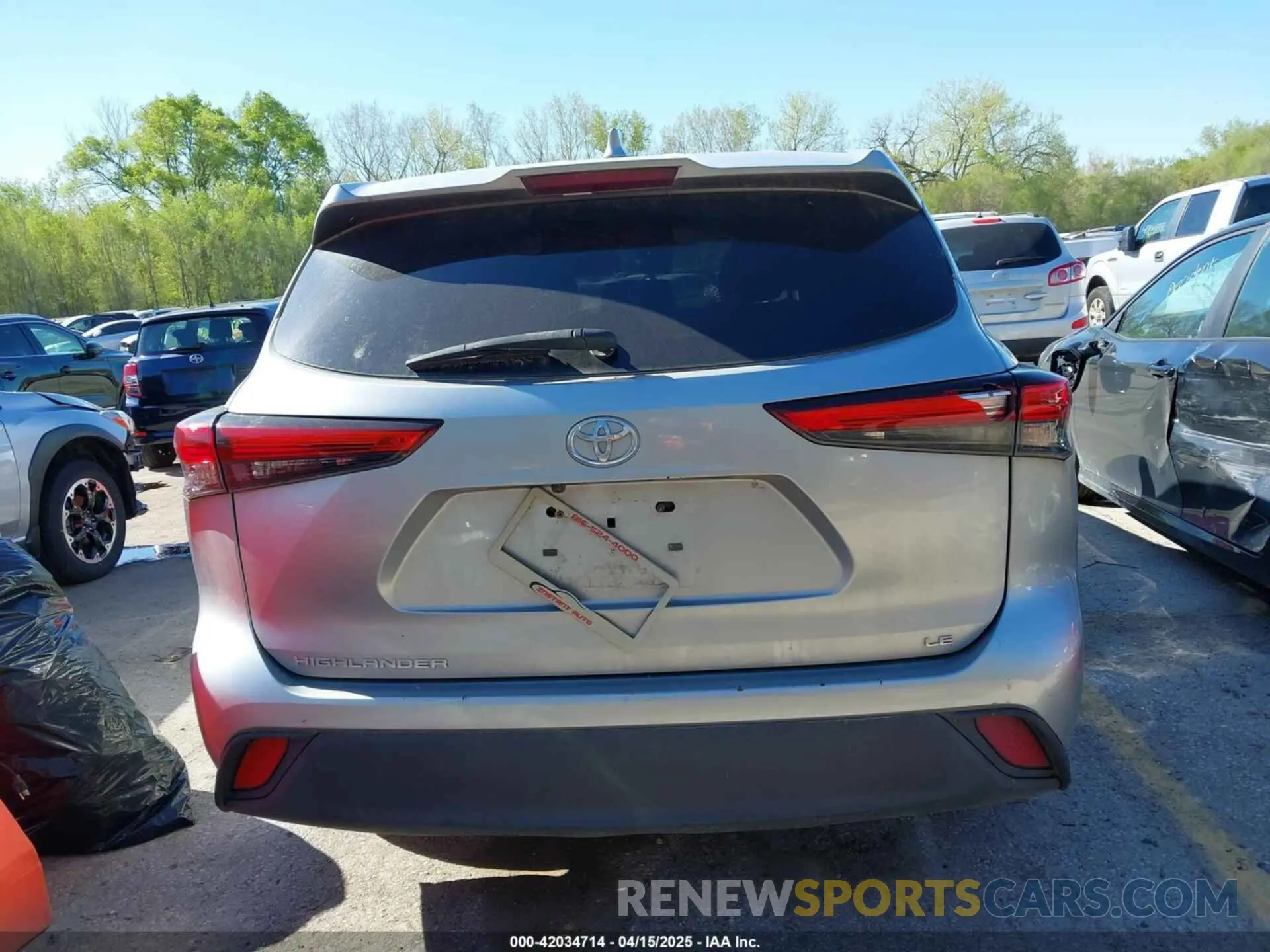16 Photograph of a damaged car 5TDZZRAH6LS027761 TOYOTA HIGHLANDER 2020