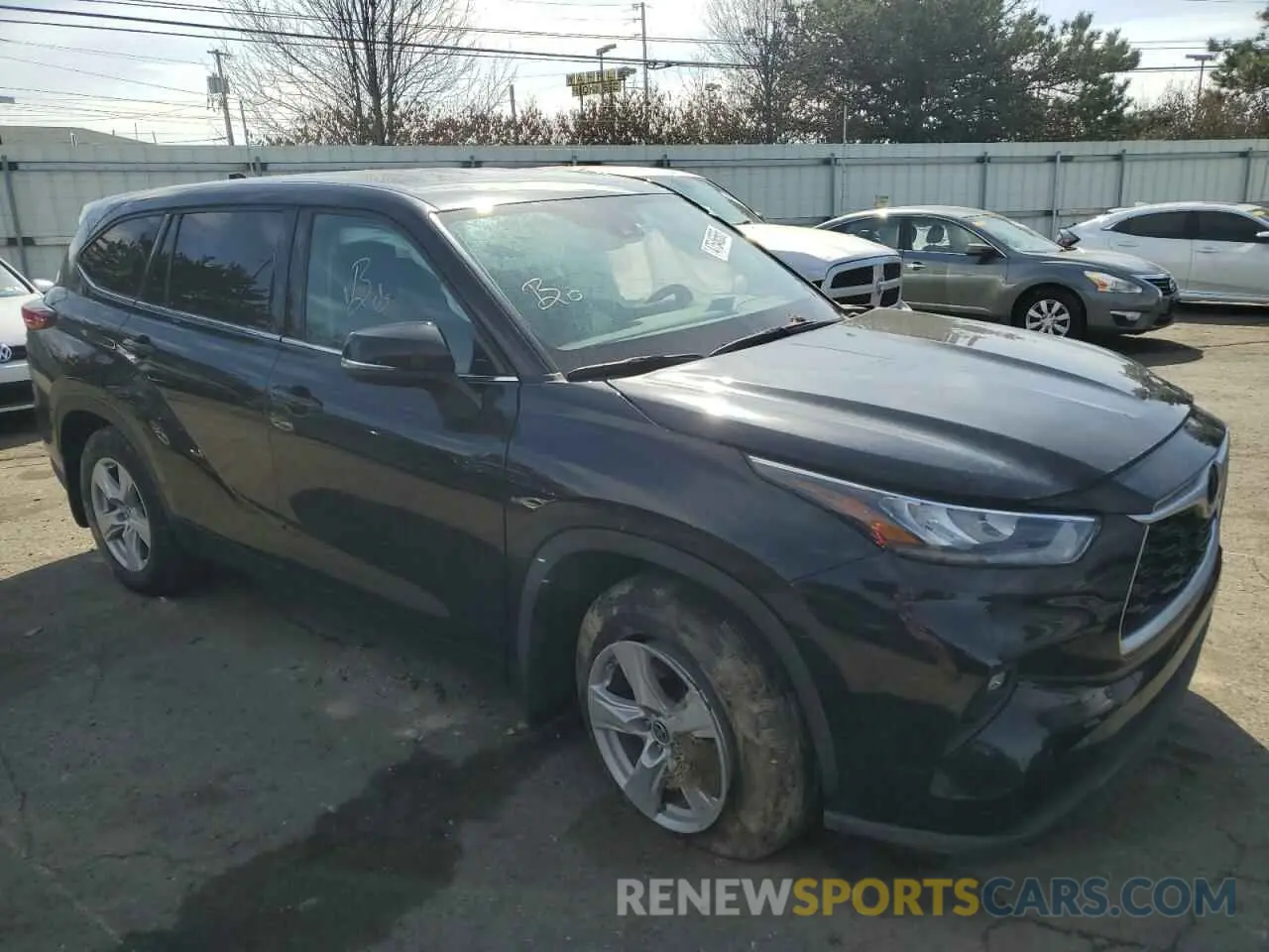 4 Photograph of a damaged car 5TDZZRAH6LS503801 TOYOTA HIGHLANDER 2020