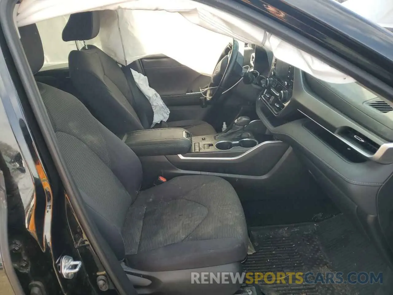 7 Photograph of a damaged car 5TDZZRAH6LS503801 TOYOTA HIGHLANDER 2020