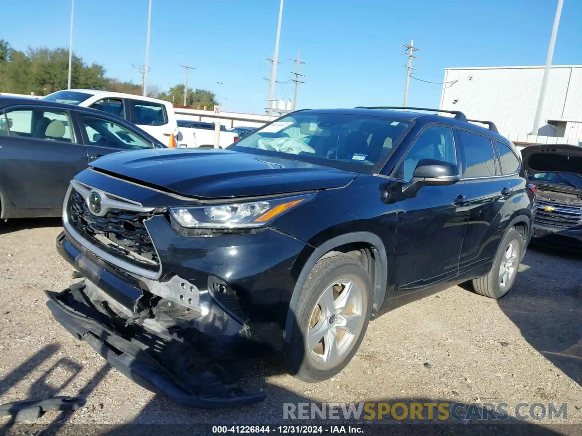 2 Photograph of a damaged car 5TDZZRAH6LS512112 TOYOTA HIGHLANDER 2020