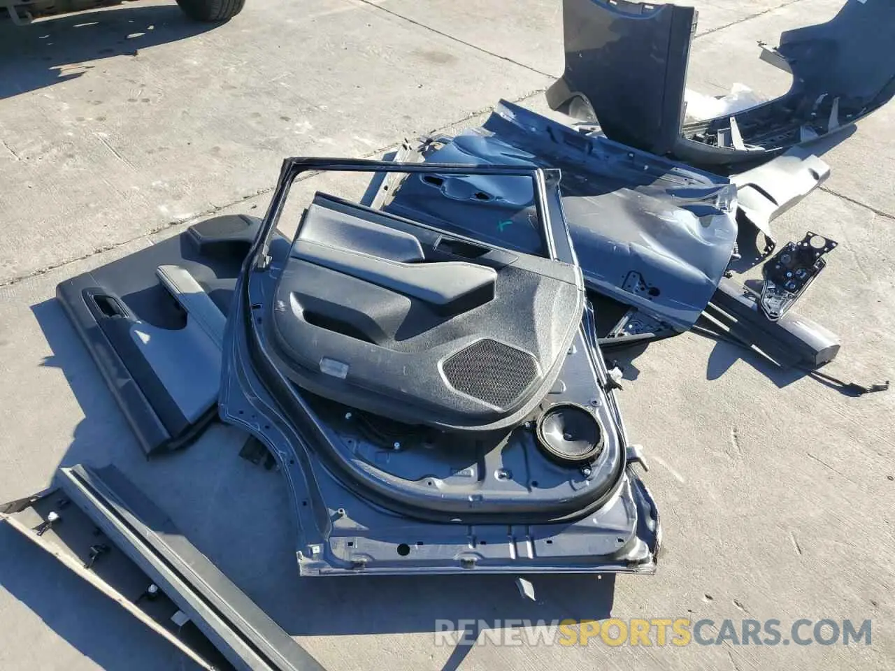 13 Photograph of a damaged car 5TDZZRAH9LS018617 TOYOTA HIGHLANDER 2020
