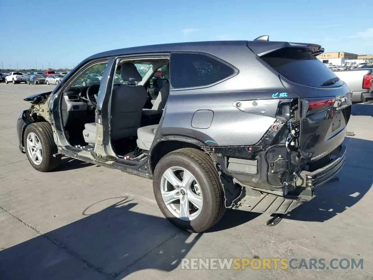 2 Photograph of a damaged car 5TDZZRAH9LS018617 TOYOTA HIGHLANDER 2020