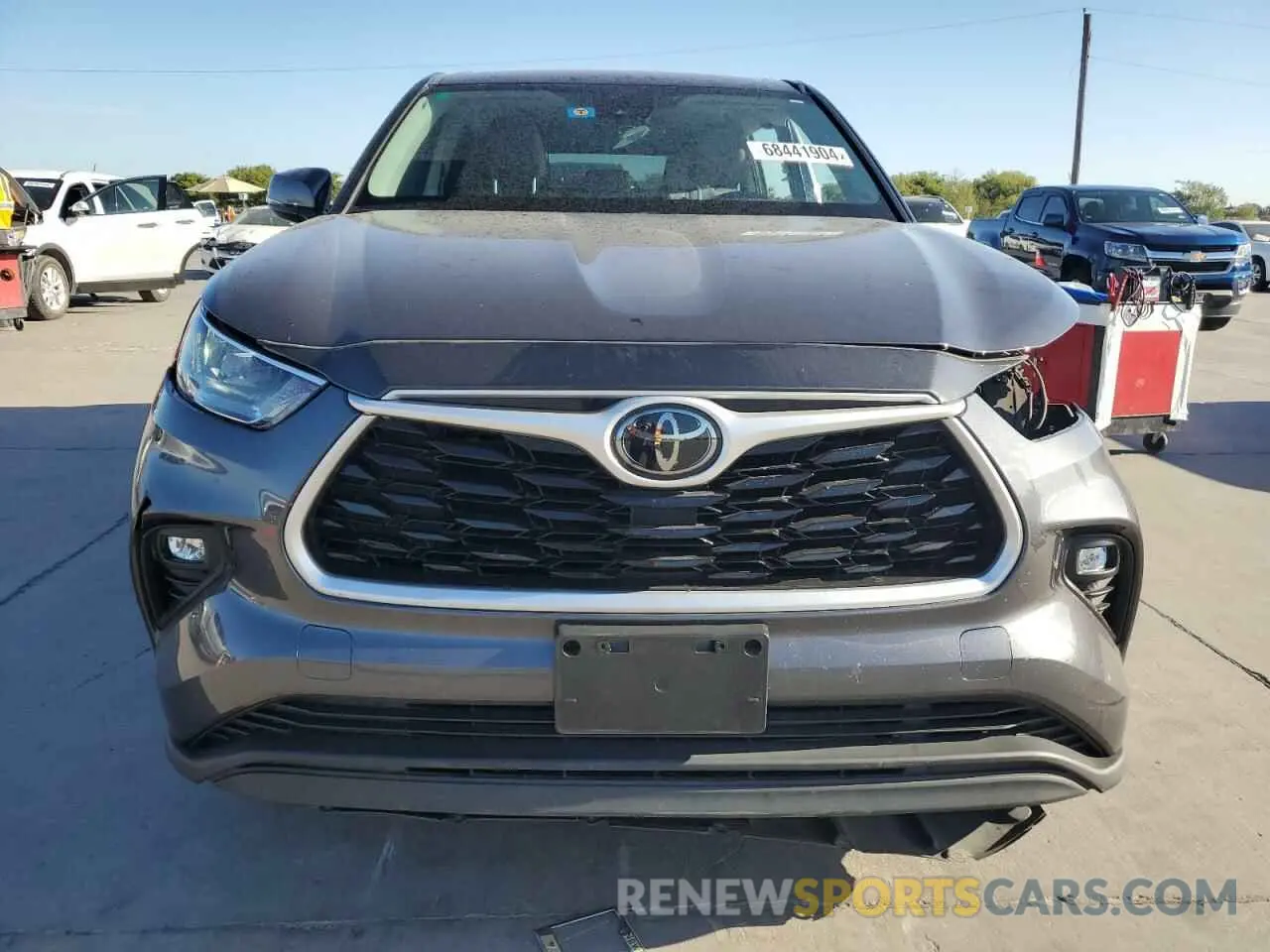 5 Photograph of a damaged car 5TDZZRAH9LS018617 TOYOTA HIGHLANDER 2020