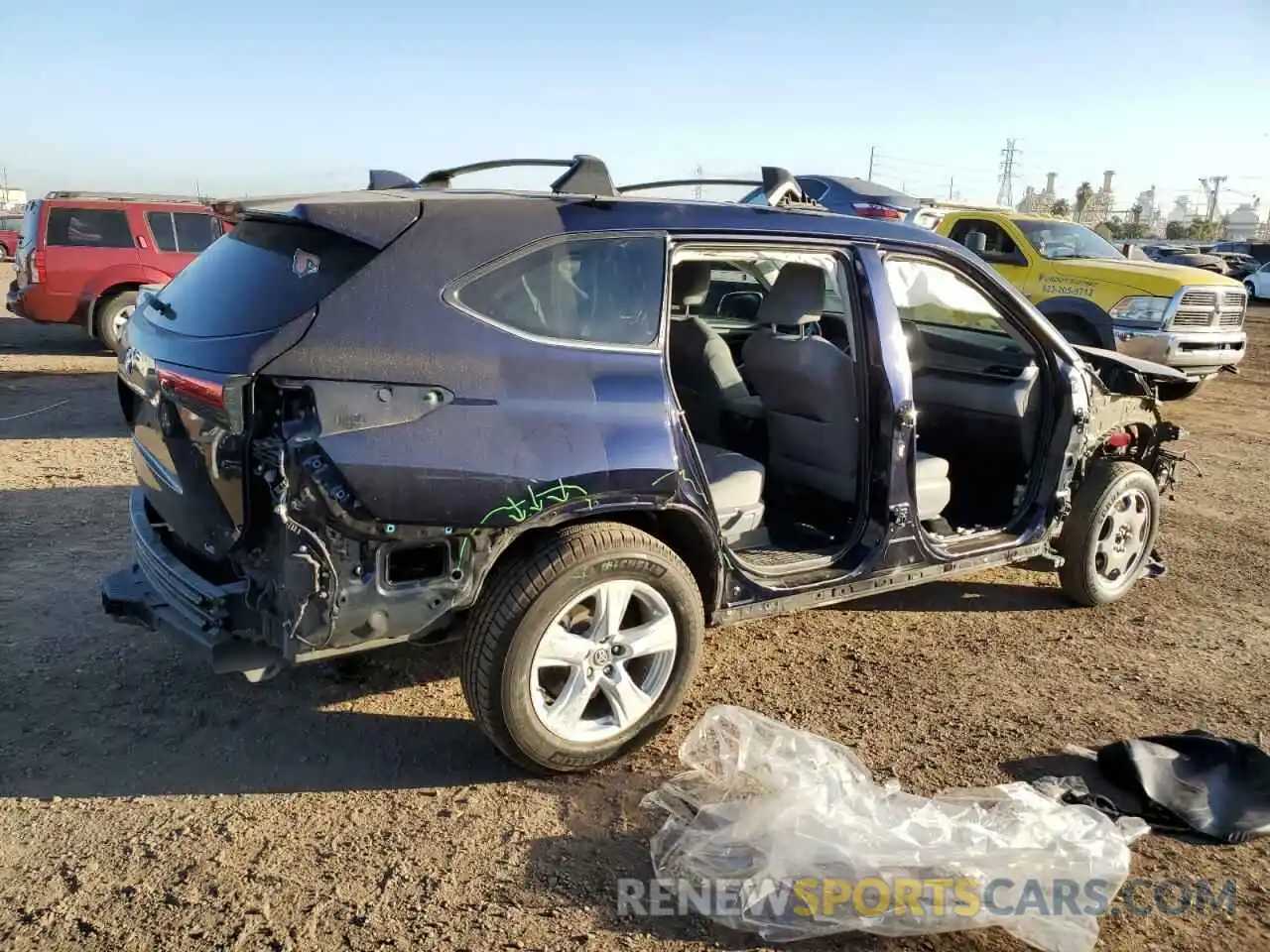 3 Photograph of a damaged car 5TDZZRAH9LS512217 TOYOTA HIGHLANDER 2020