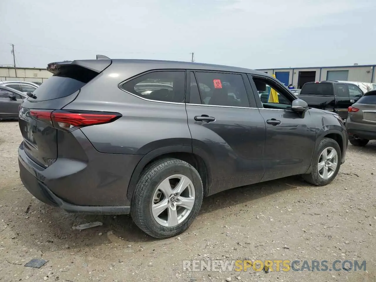 3 Photograph of a damaged car 5TDZZRAHXLS026242 TOYOTA HIGHLANDER 2020