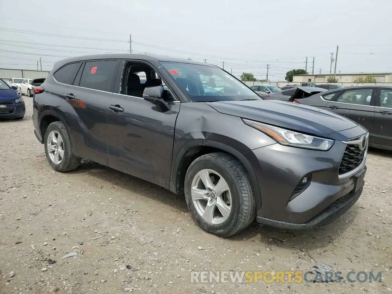 4 Photograph of a damaged car 5TDZZRAHXLS026242 TOYOTA HIGHLANDER 2020