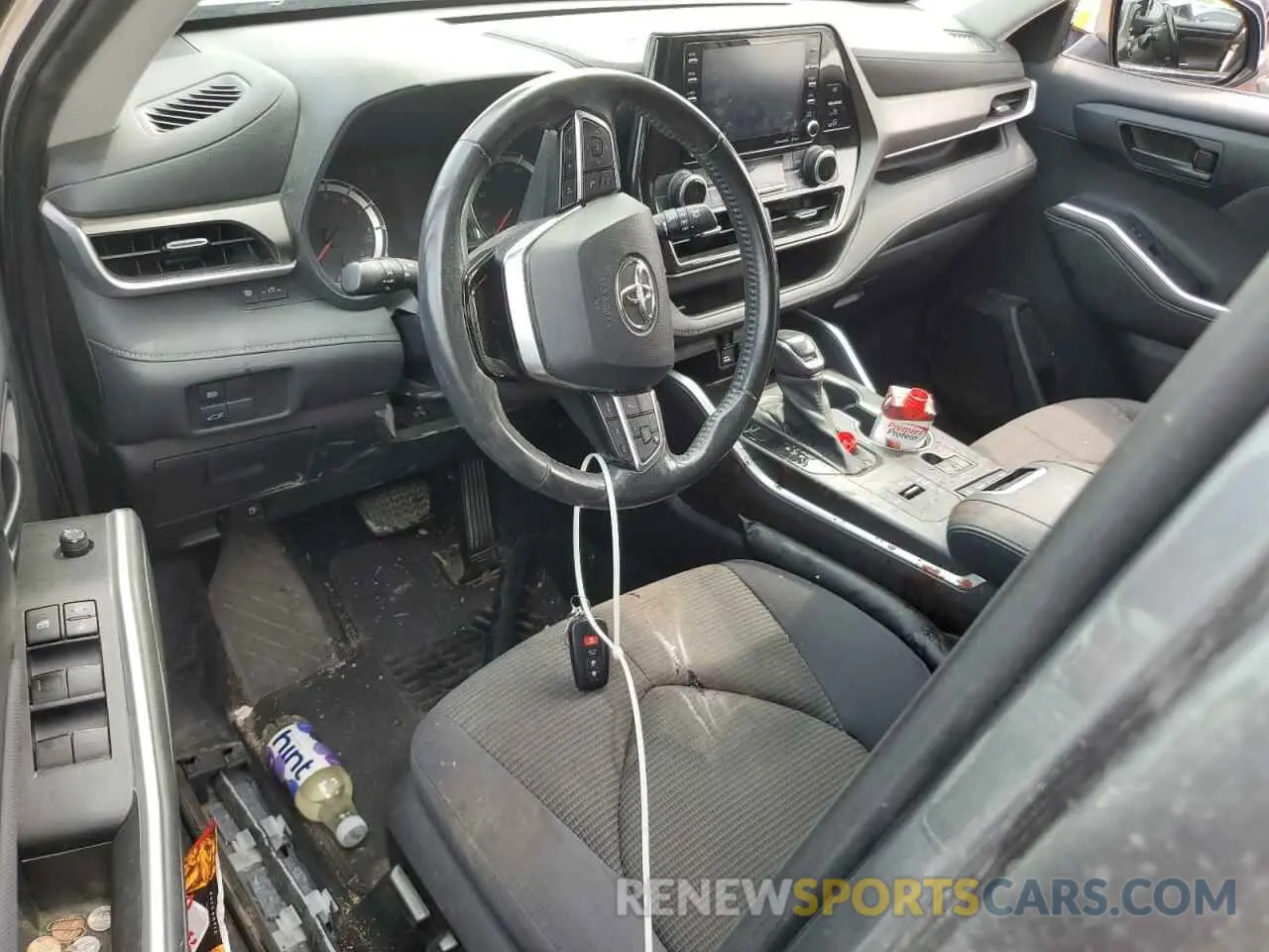 8 Photograph of a damaged car 5TDZZRAHXLS026242 TOYOTA HIGHLANDER 2020
