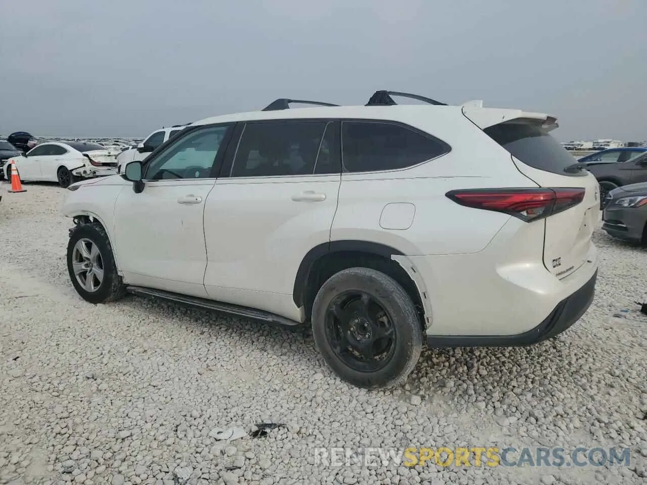 2 Photograph of a damaged car 5TDZZRAHXLS027648 TOYOTA HIGHLANDER 2020