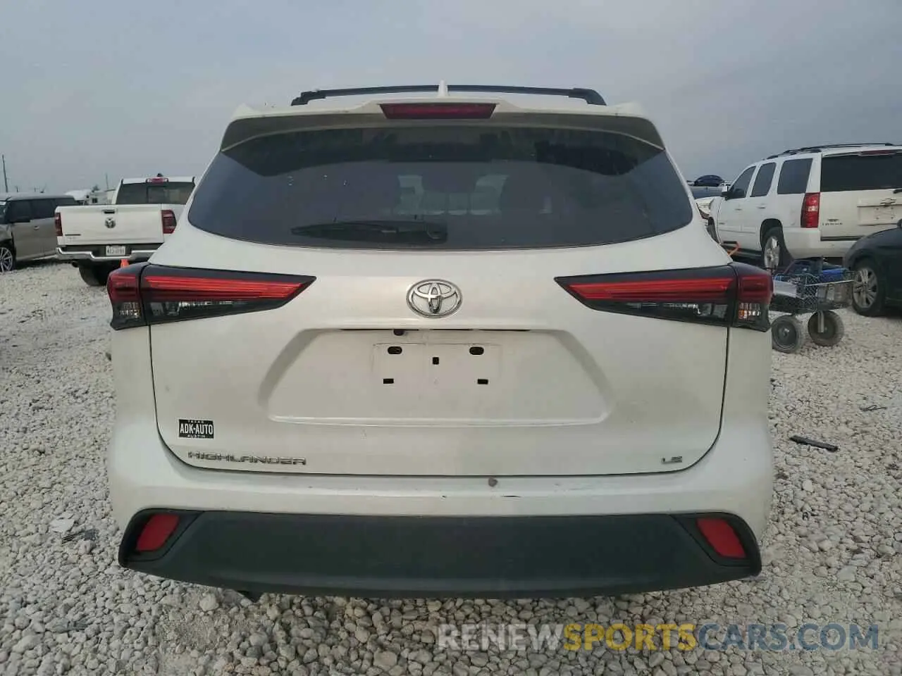 6 Photograph of a damaged car 5TDZZRAHXLS027648 TOYOTA HIGHLANDER 2020