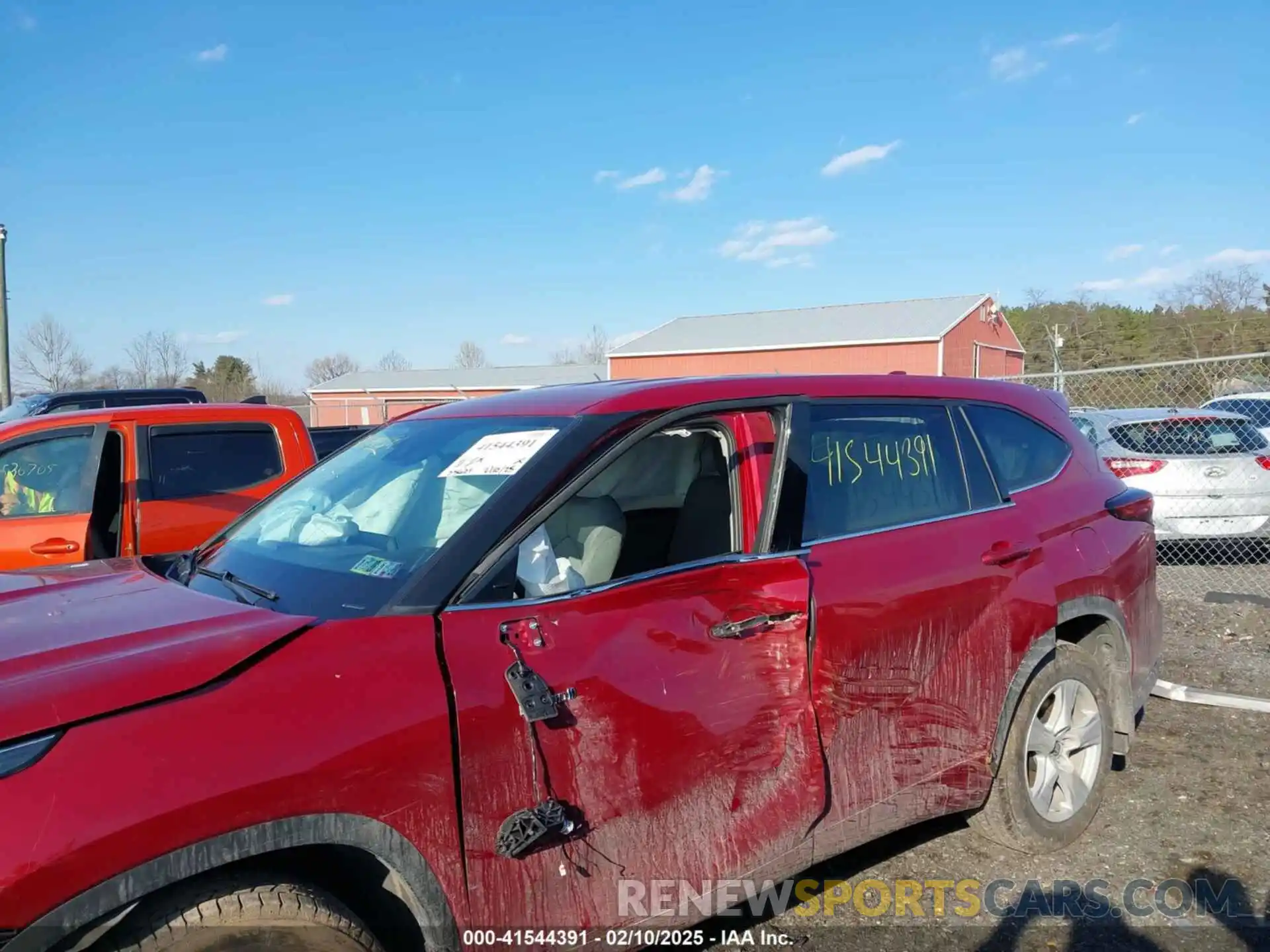 17 Photograph of a damaged car 5TDBBRCH0MS034628 TOYOTA HIGHLANDER 2021