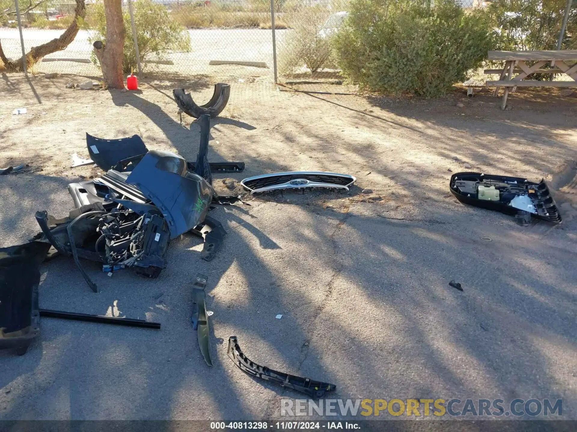 12 Photograph of a damaged car 5TDBBRCH3MS036440 TOYOTA HIGHLANDER 2021