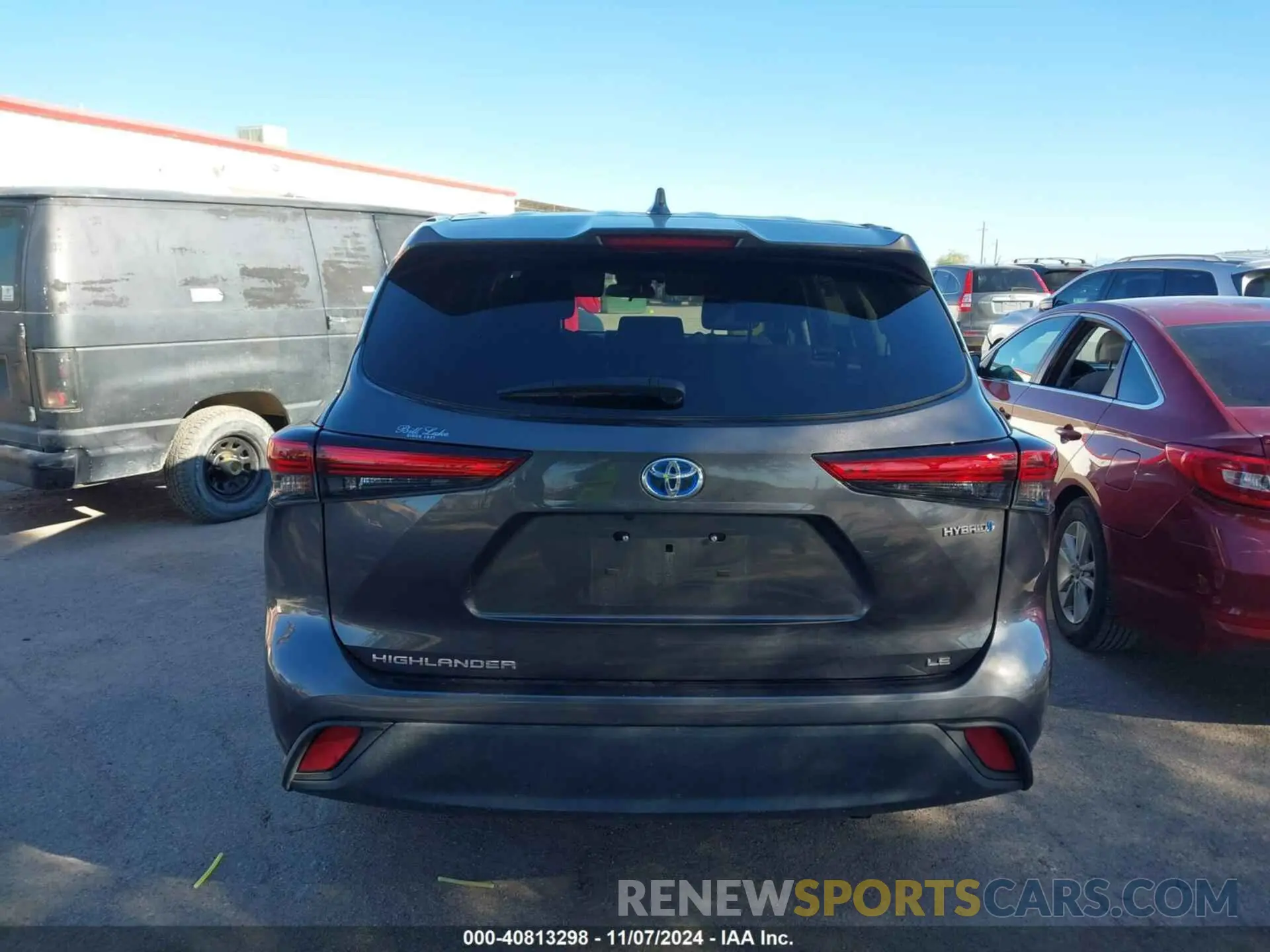 17 Photograph of a damaged car 5TDBBRCH3MS036440 TOYOTA HIGHLANDER 2021