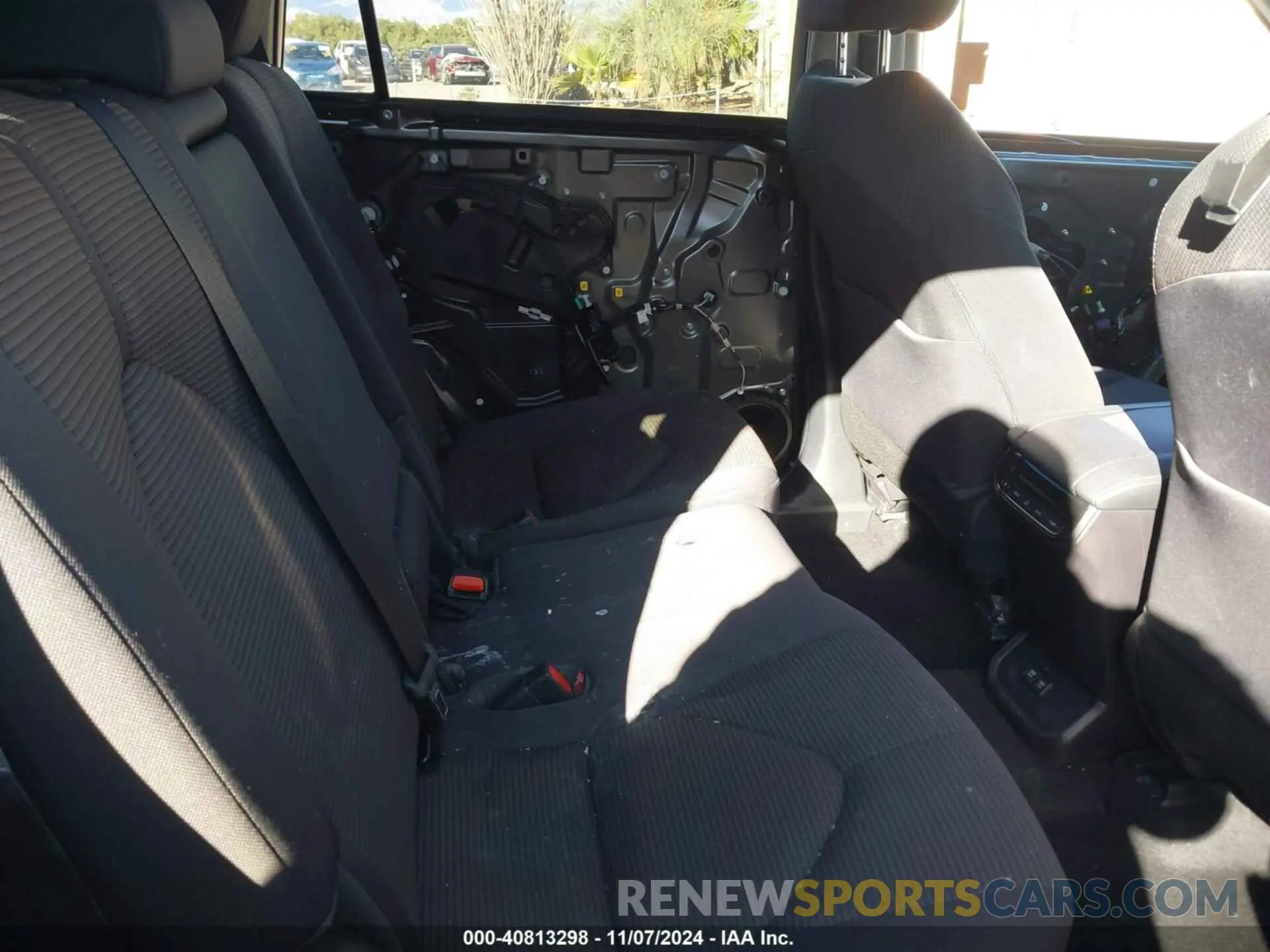 8 Photograph of a damaged car 5TDBBRCH3MS036440 TOYOTA HIGHLANDER 2021
