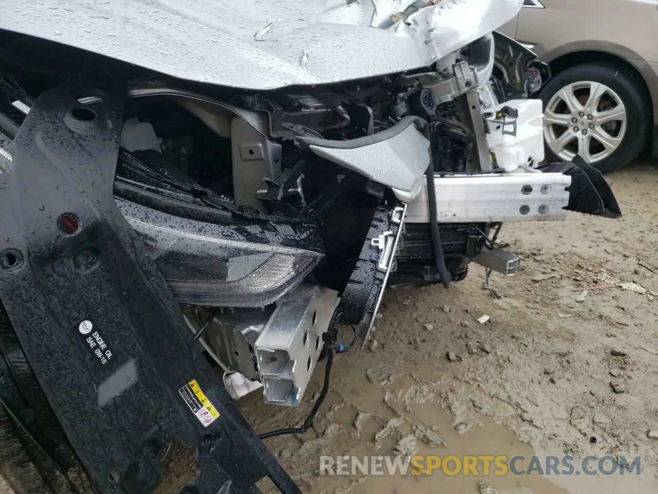 9 Photograph of a damaged car 5TDBBRCH7MS036330 TOYOTA HIGHLANDER 2021