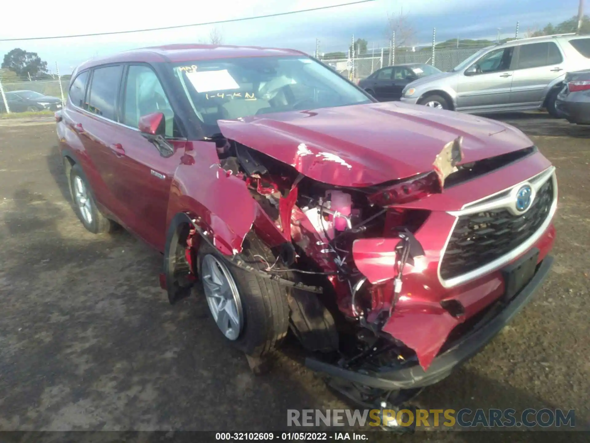 1 Photograph of a damaged car 5TDBBRCH7MS535631 TOYOTA HIGHLANDER 2021