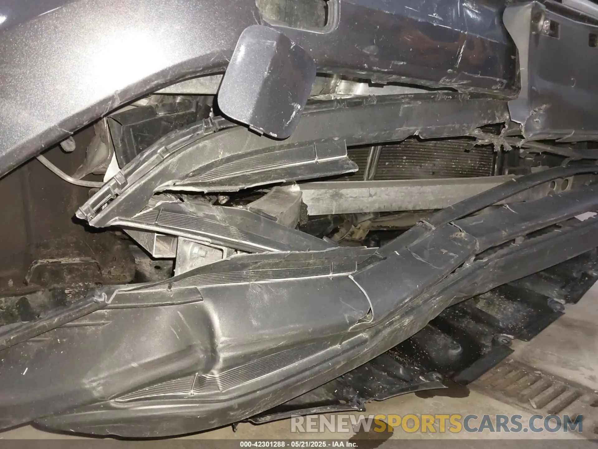 17 Photograph of a damaged car 5TDBZRBH0MS524399 TOYOTA HIGHLANDER 2021
