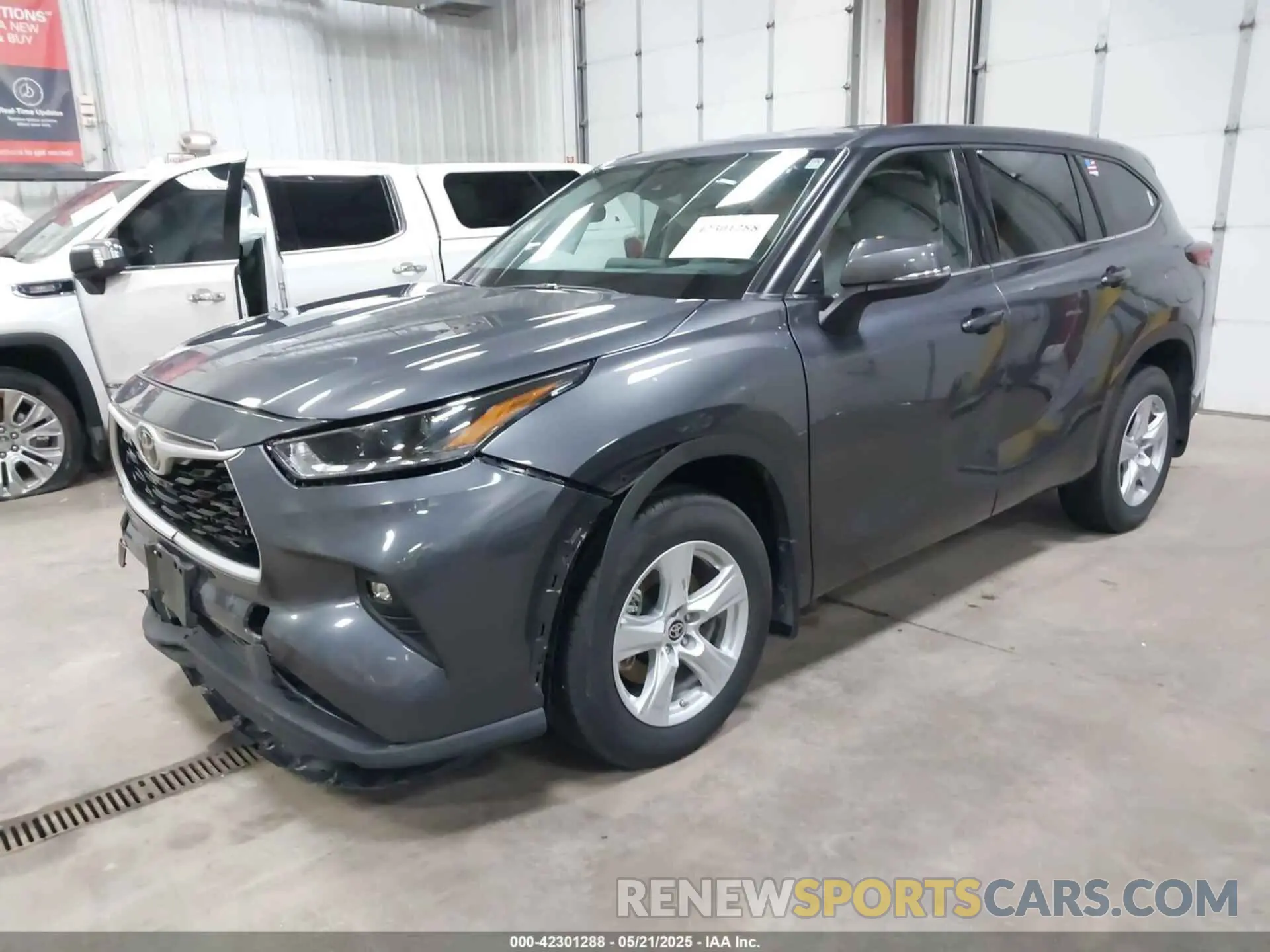 2 Photograph of a damaged car 5TDBZRBH0MS524399 TOYOTA HIGHLANDER 2021