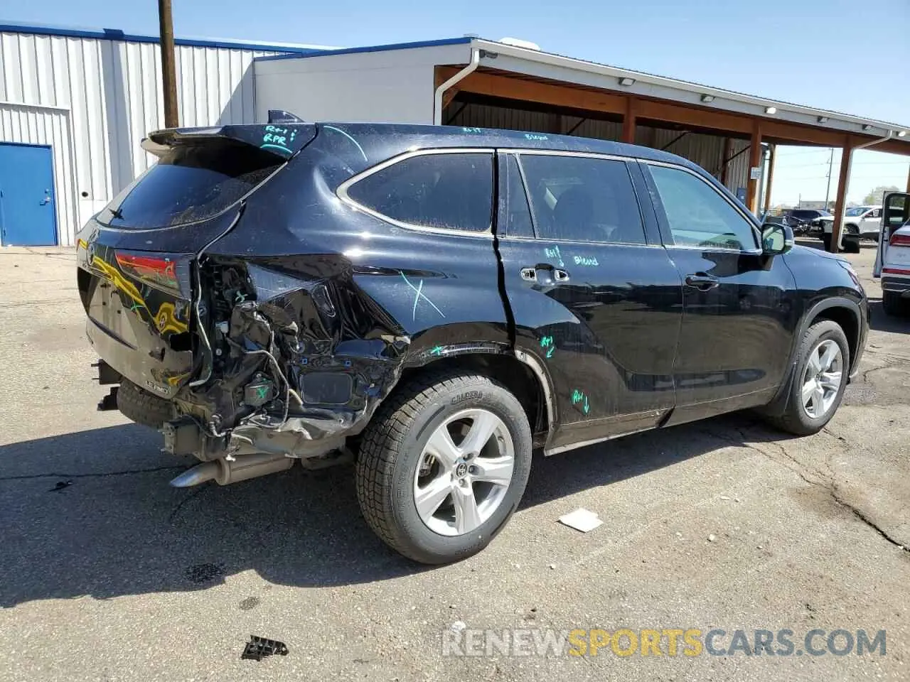 3 Photograph of a damaged car 5TDBZRBH1MS537811 TOYOTA HIGHLANDER 2021