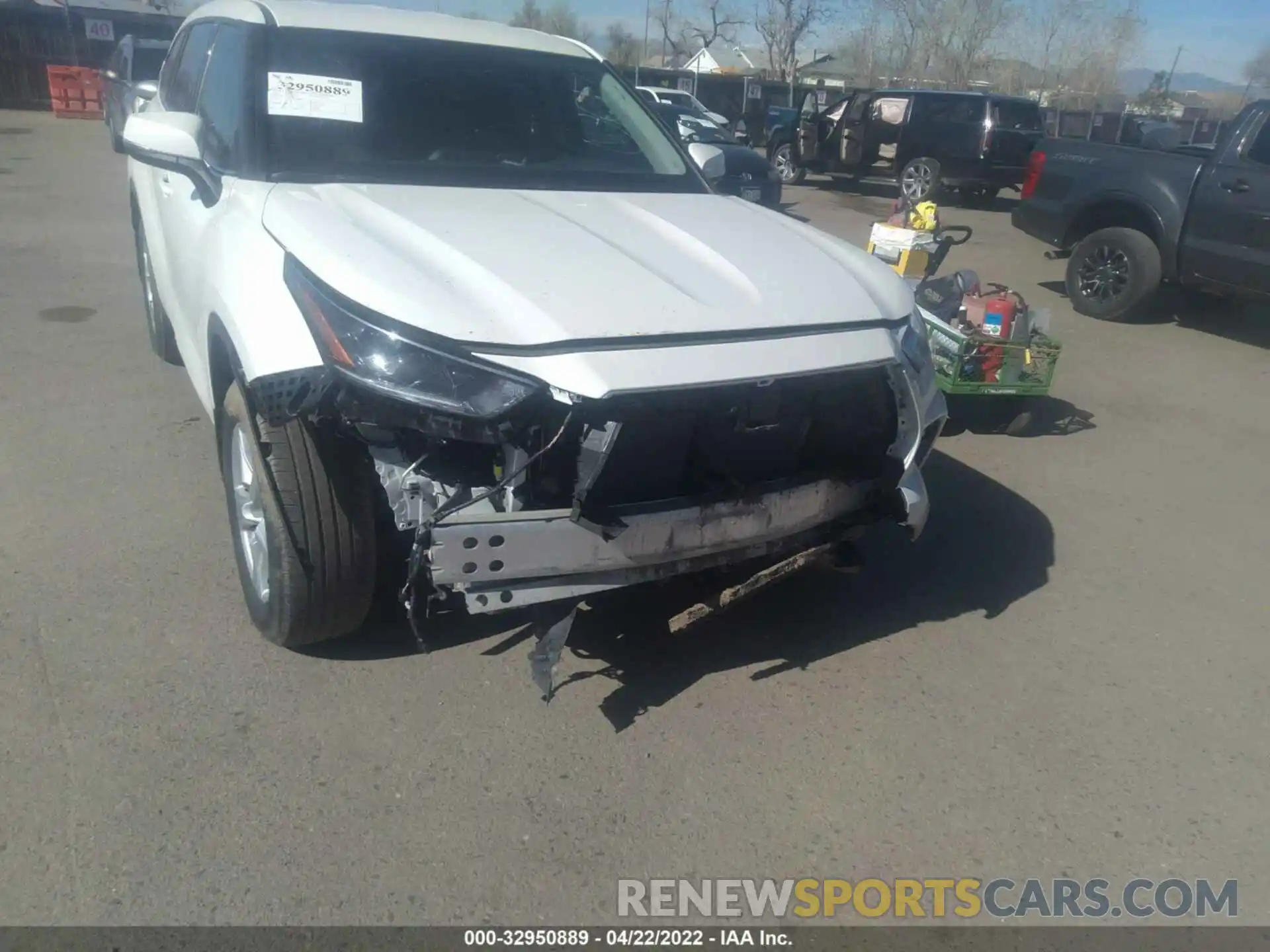 6 Photograph of a damaged car 5TDBZRBH3MS123123 TOYOTA HIGHLANDER 2021