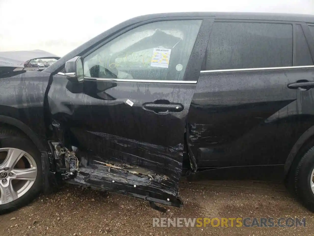 9 Photograph of a damaged car 5TDBZRBH4MS122787 TOYOTA HIGHLANDER 2021