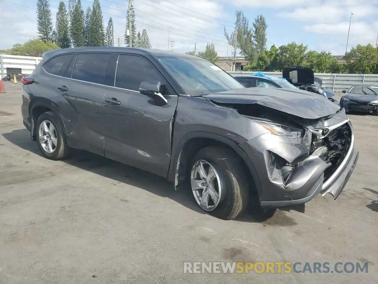 4 Photograph of a damaged car 5TDBZRBH4MS536197 TOYOTA HIGHLANDER 2021