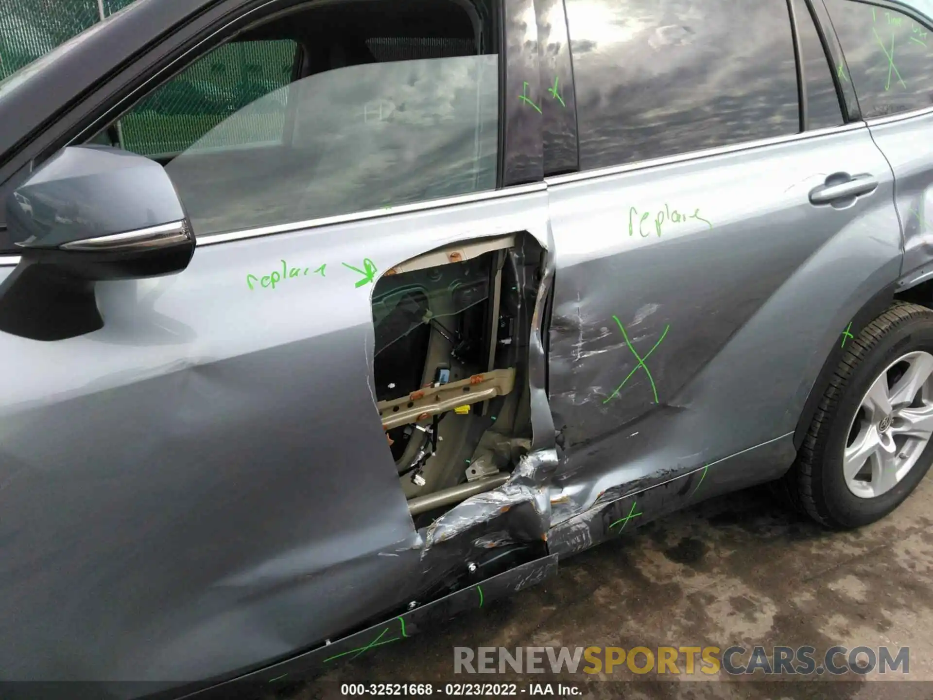 6 Photograph of a damaged car 5TDBZRBH5MS102242 TOYOTA HIGHLANDER 2021