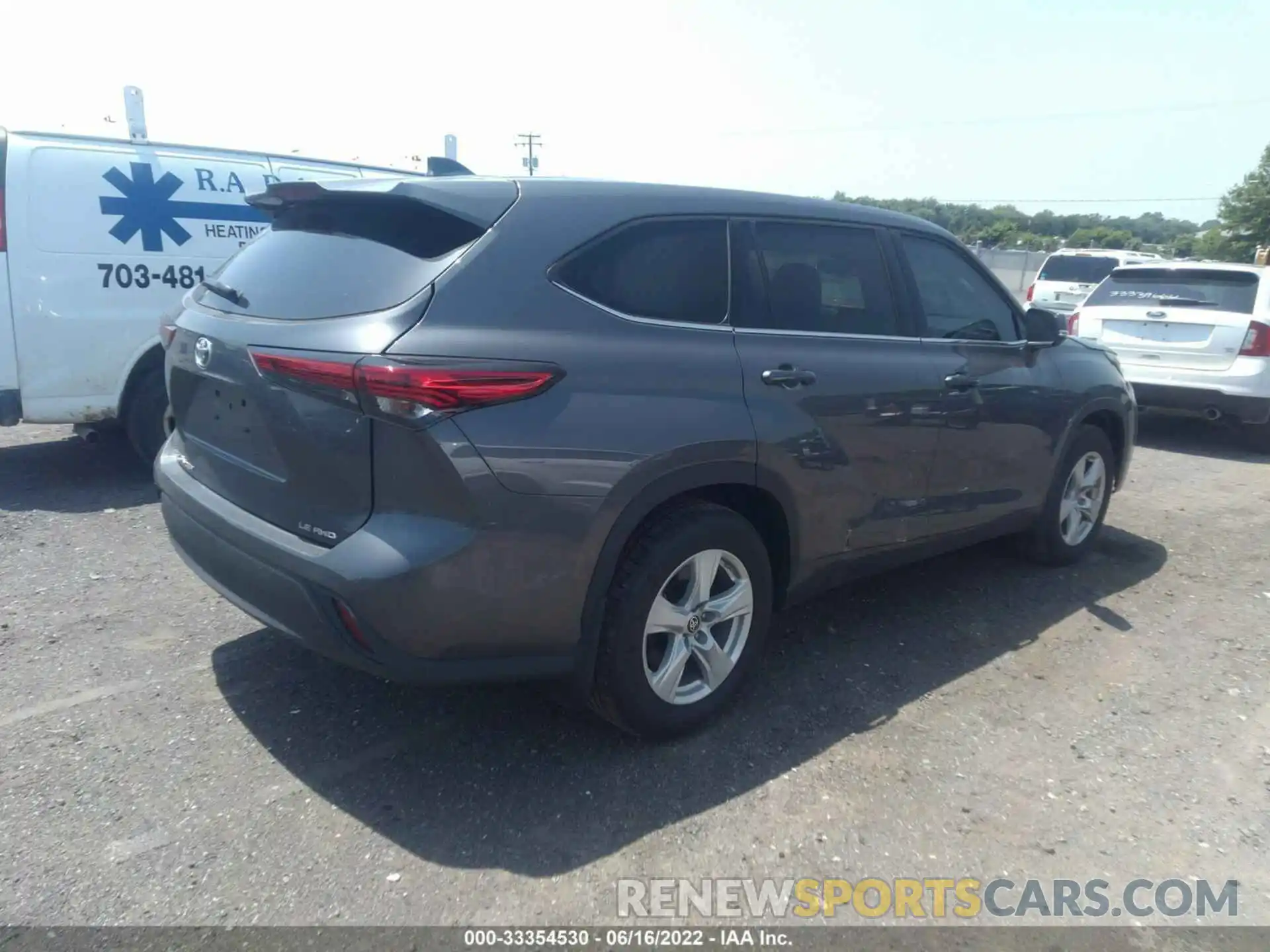 4 Photograph of a damaged car 5TDBZRBH5MS542638 TOYOTA HIGHLANDER 2021